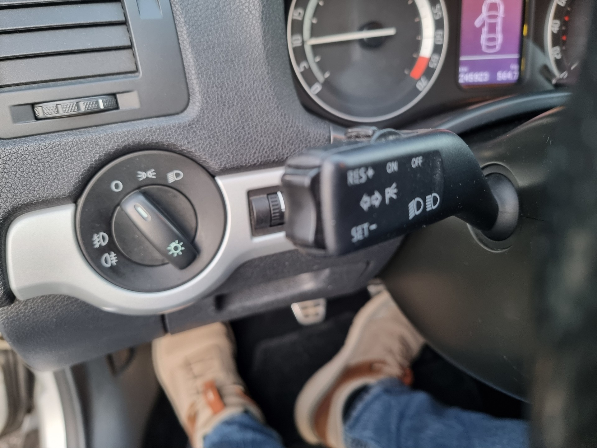 SKODA Octavia 2.0 TFSI RS-image-5