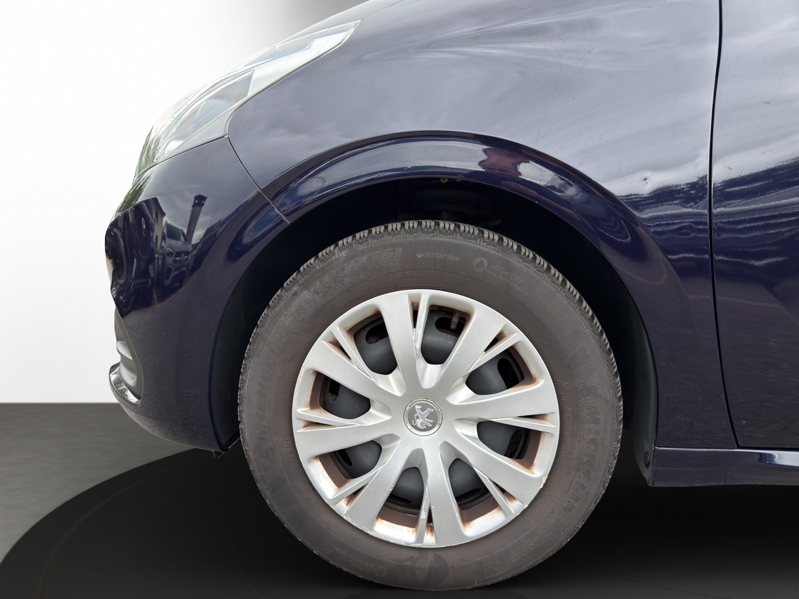 PEUGEOT 208 1.2 PureTech Active-image-5