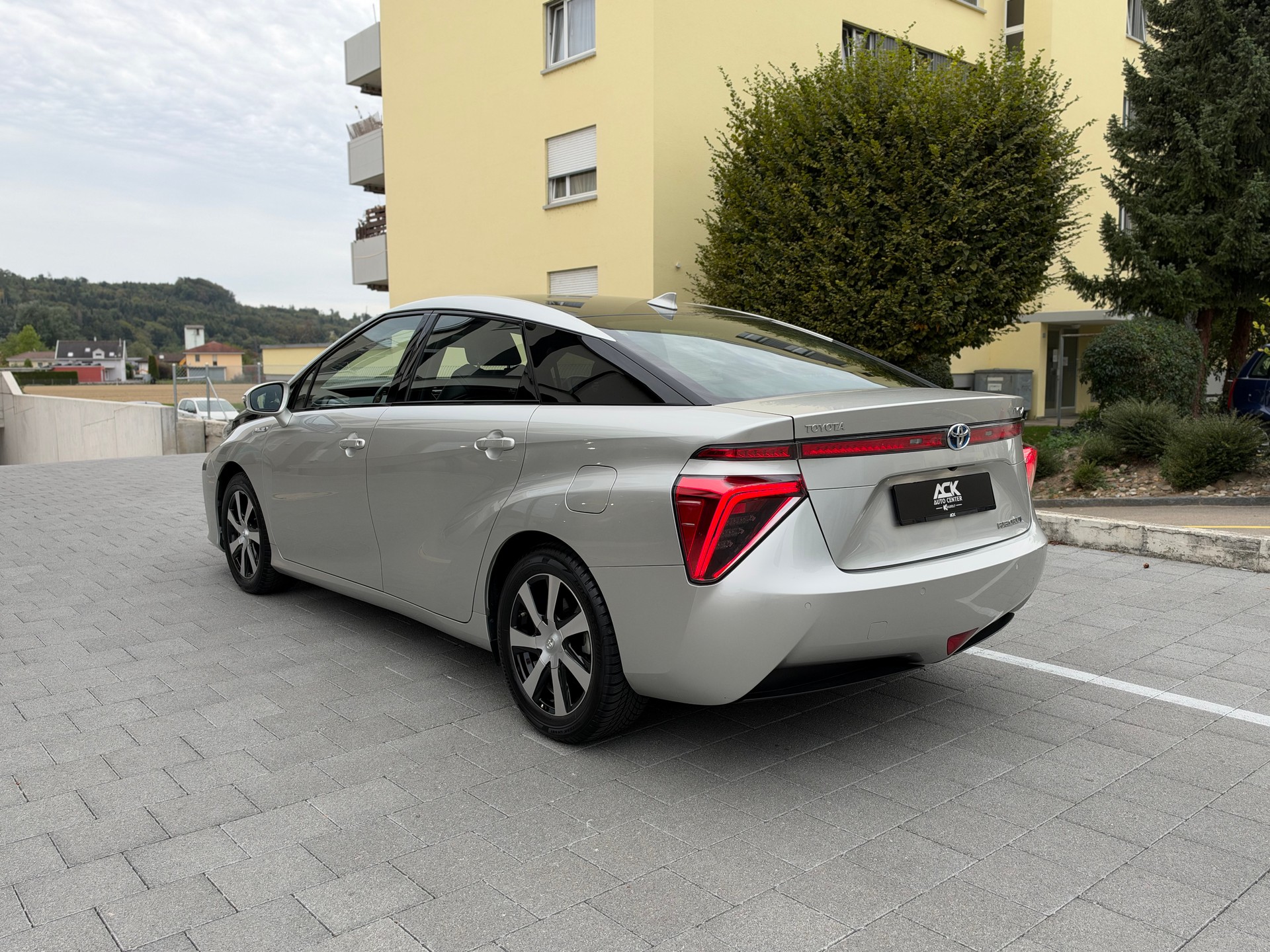 TOYOTA Mirai Fuel cell Premium-image-2