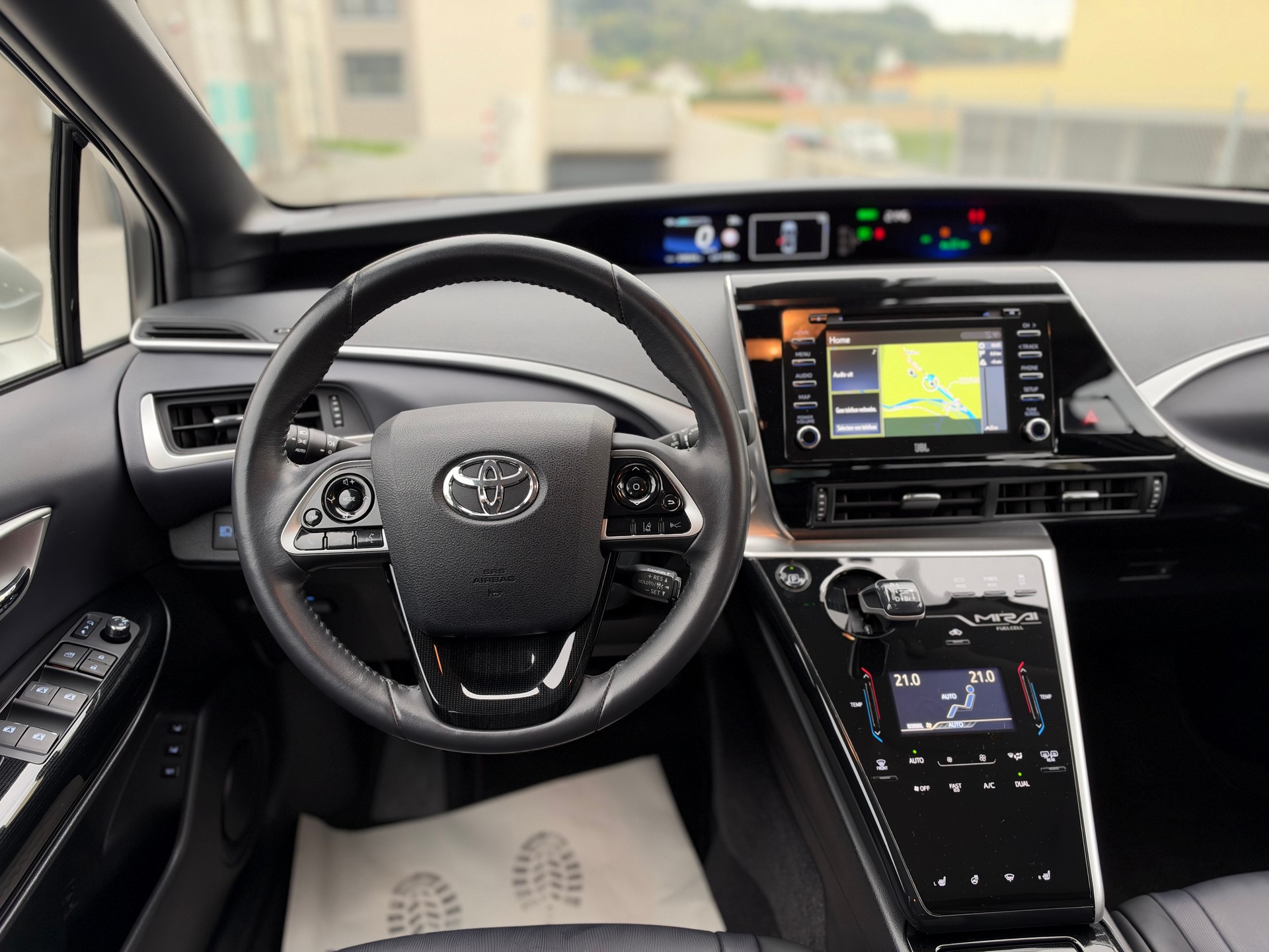 TOYOTA Mirai Fuel cell Premium-image-12