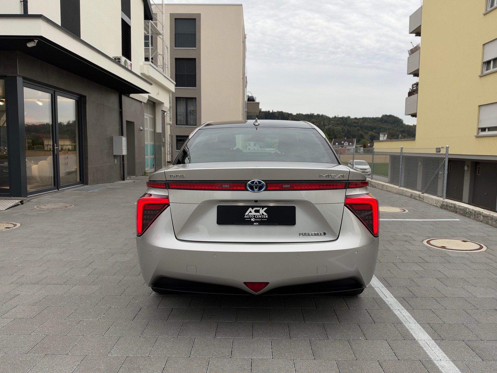 TOYOTA Mirai Fuel cell Premium-image-3