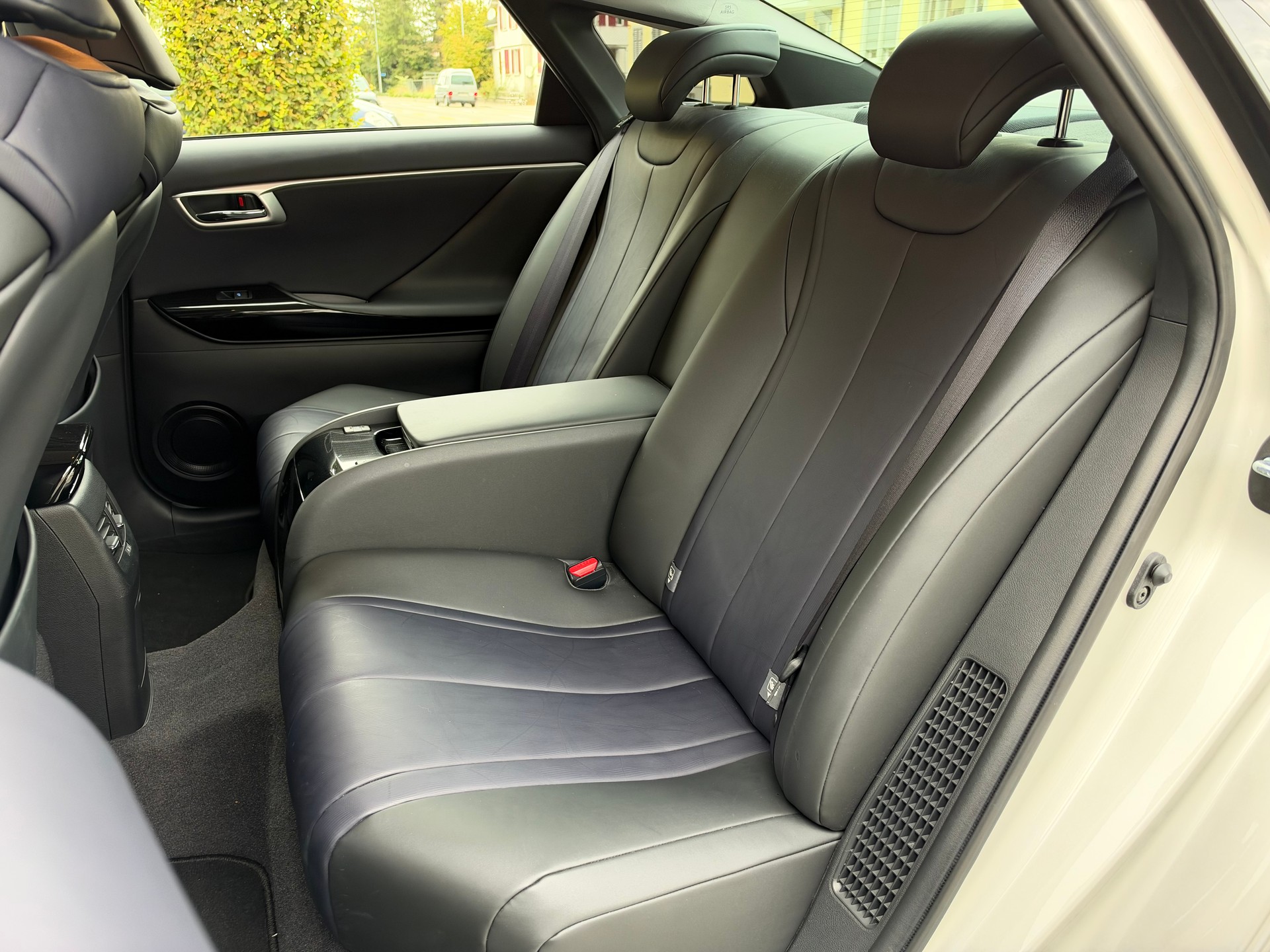 TOYOTA Mirai Fuel cell Premium-image-26