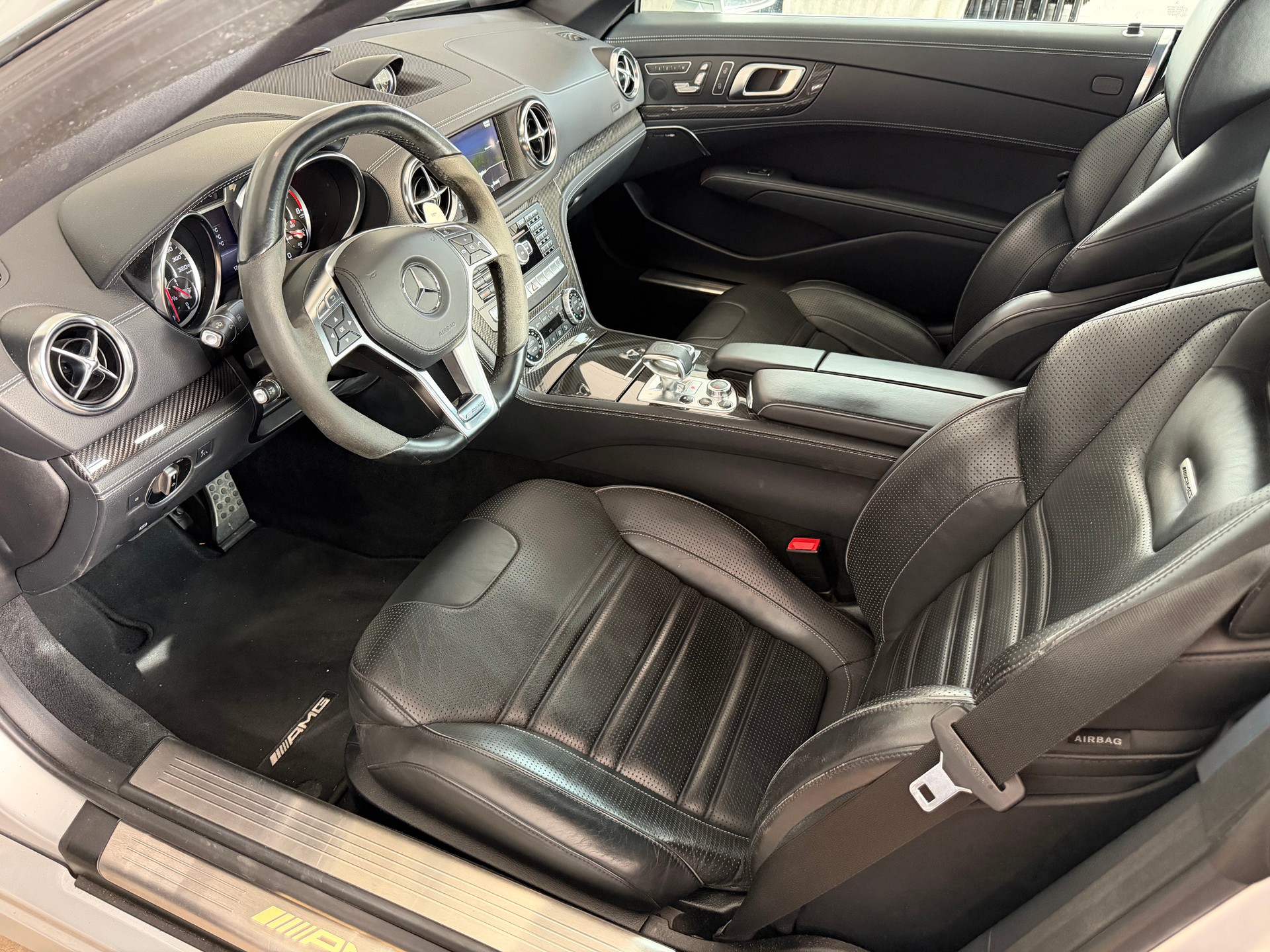 MERCEDES-BENZ SL 63 AMG Speedshift-image-10