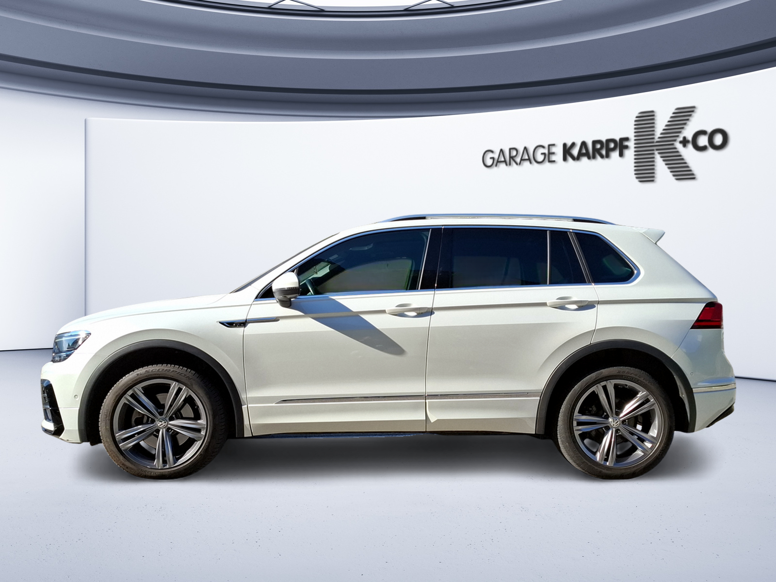 VW Tiguan 2.0 TDI SCR Highline 4Motion DSG-image-1