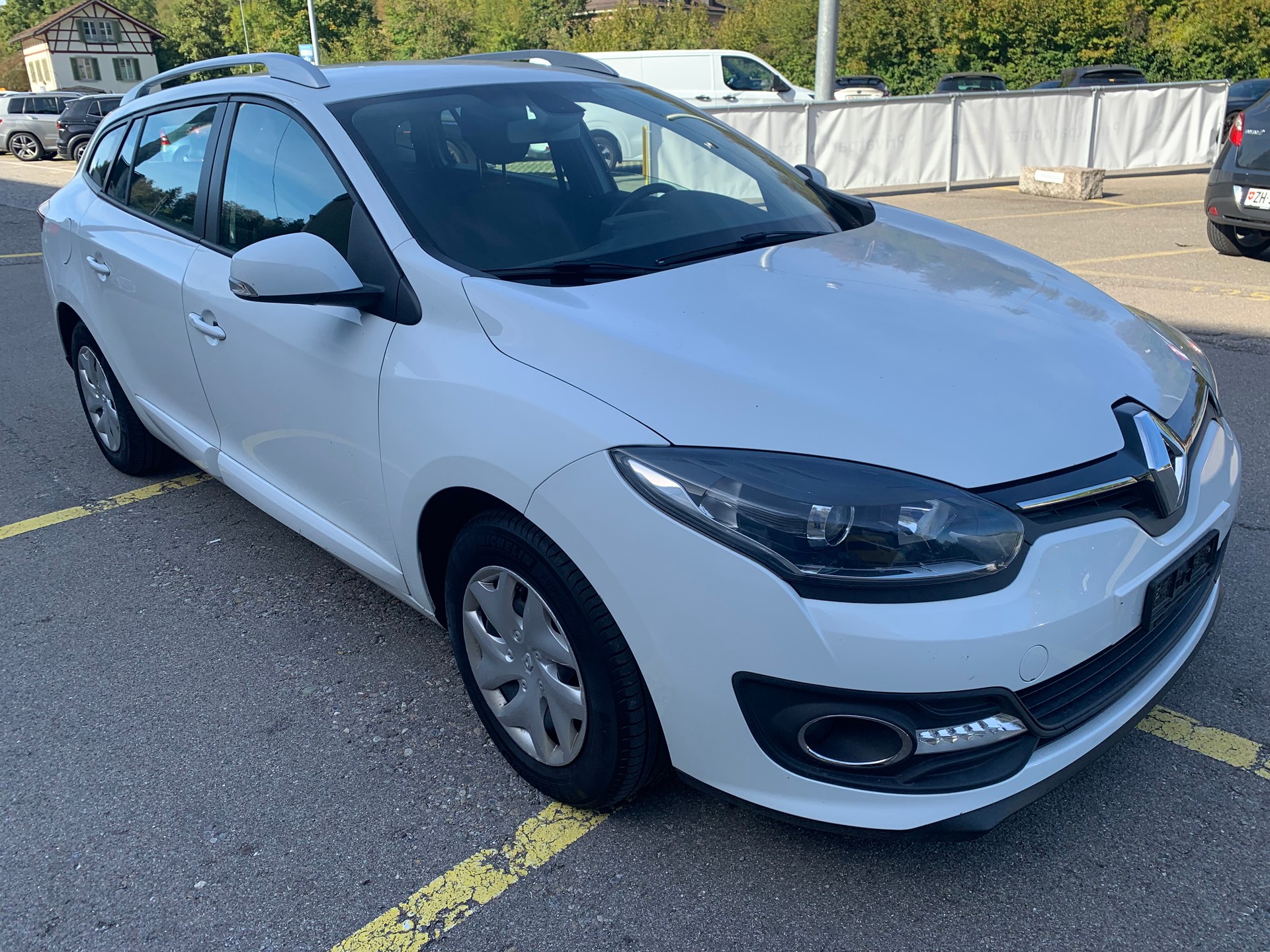 RENAULT Mégane Grandtour 1.5 dCi Bose-image-2