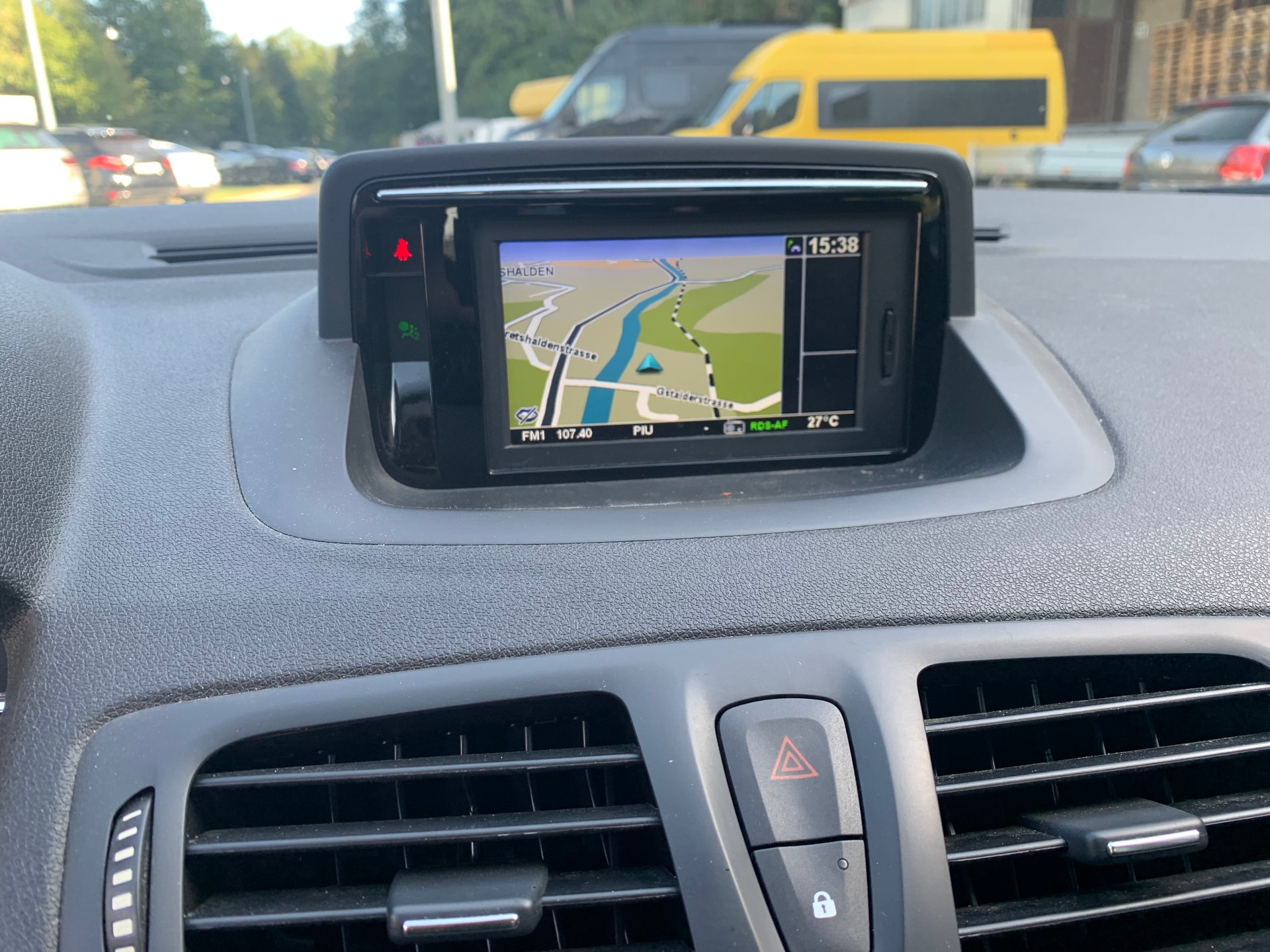 RENAULT Mégane Grandtour 1.5 dCi Bose-image-12