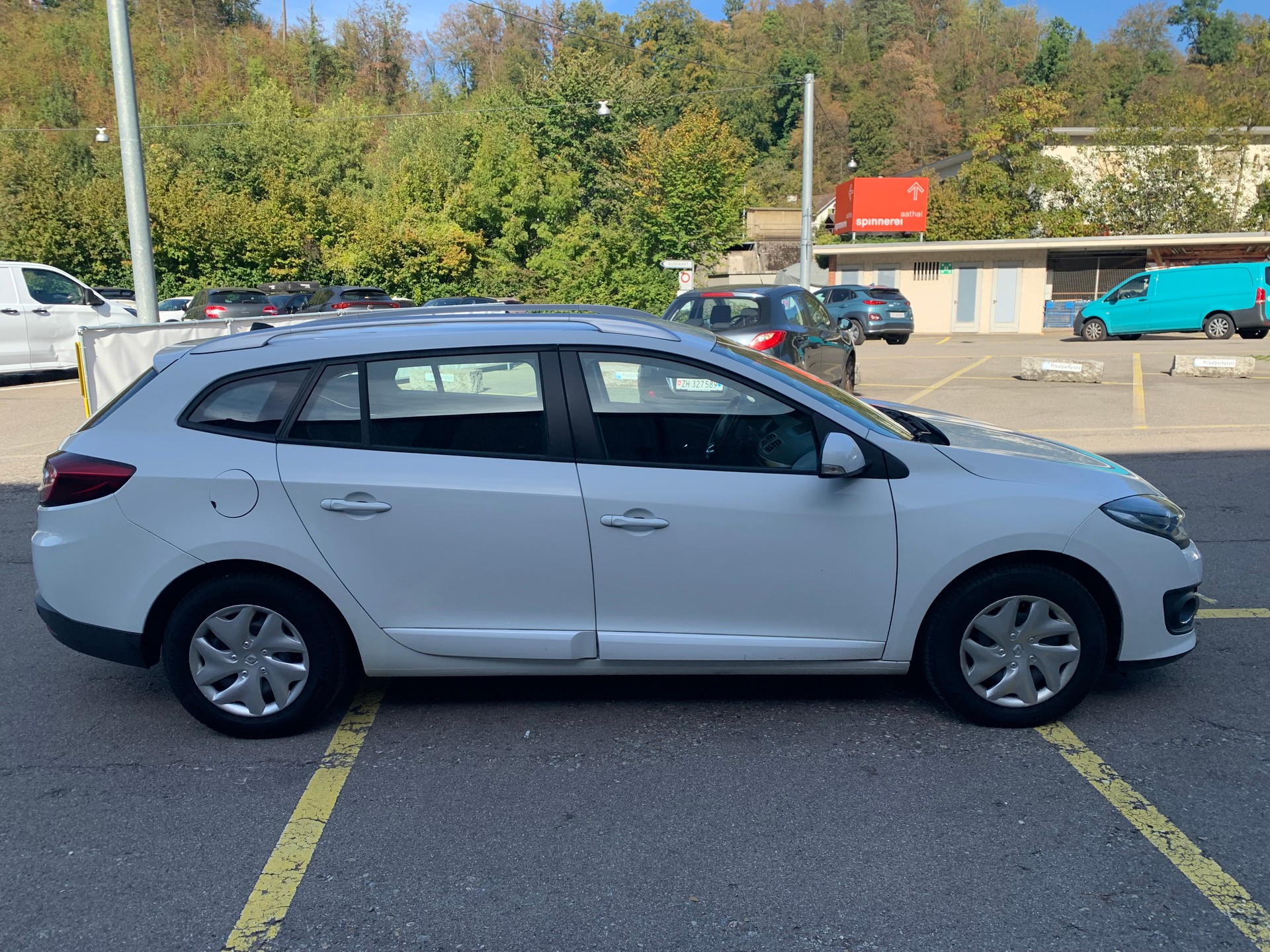 RENAULT Mégane Grandtour 1.5 dCi Bose-image-3