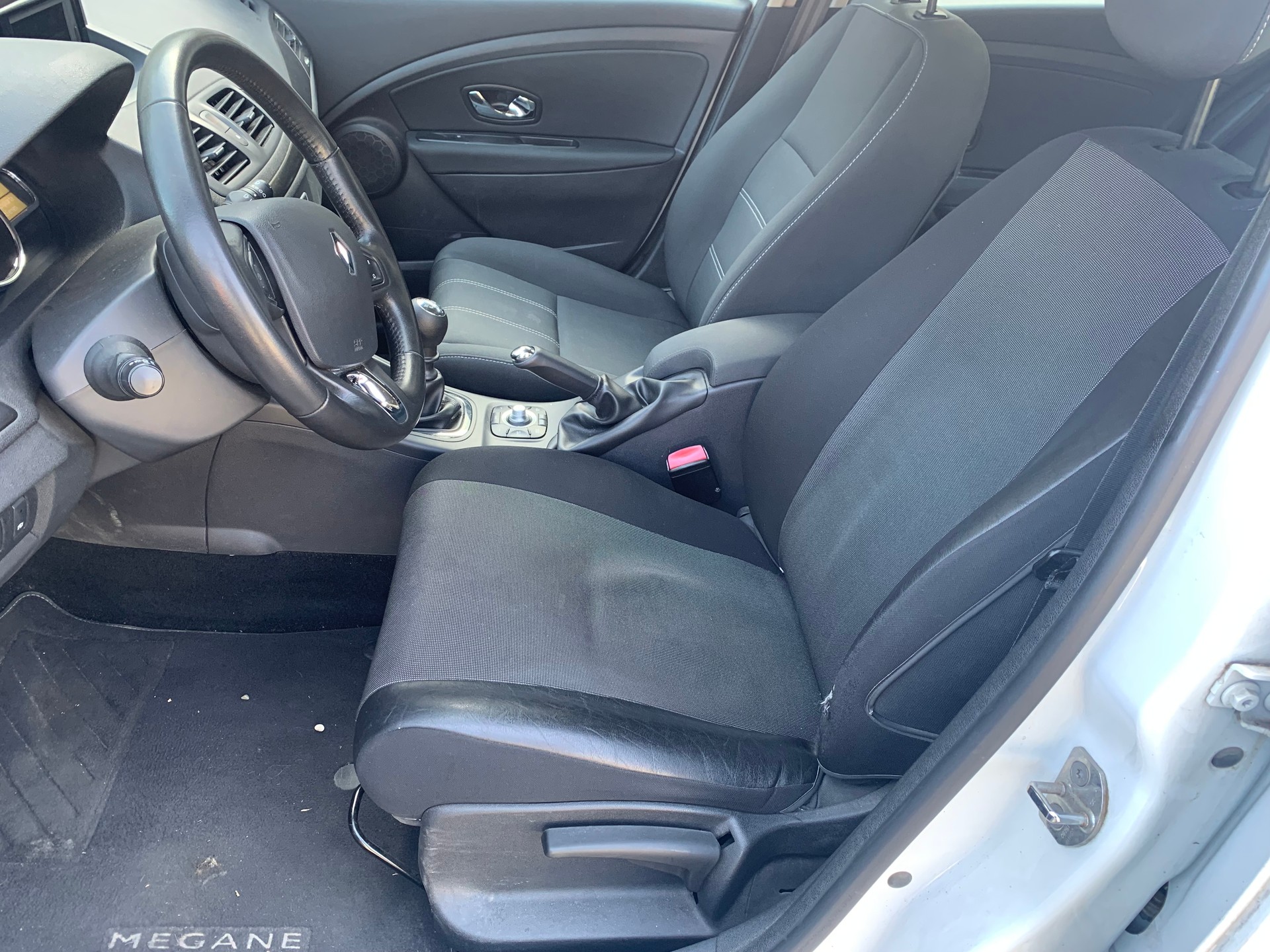 RENAULT Mégane Grandtour 1.5 dCi Bose-image-9