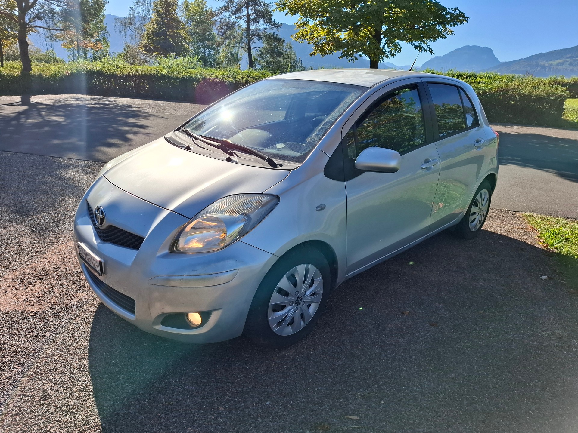 TOYOTA Yaris 1.33 Linea Terra-image-2