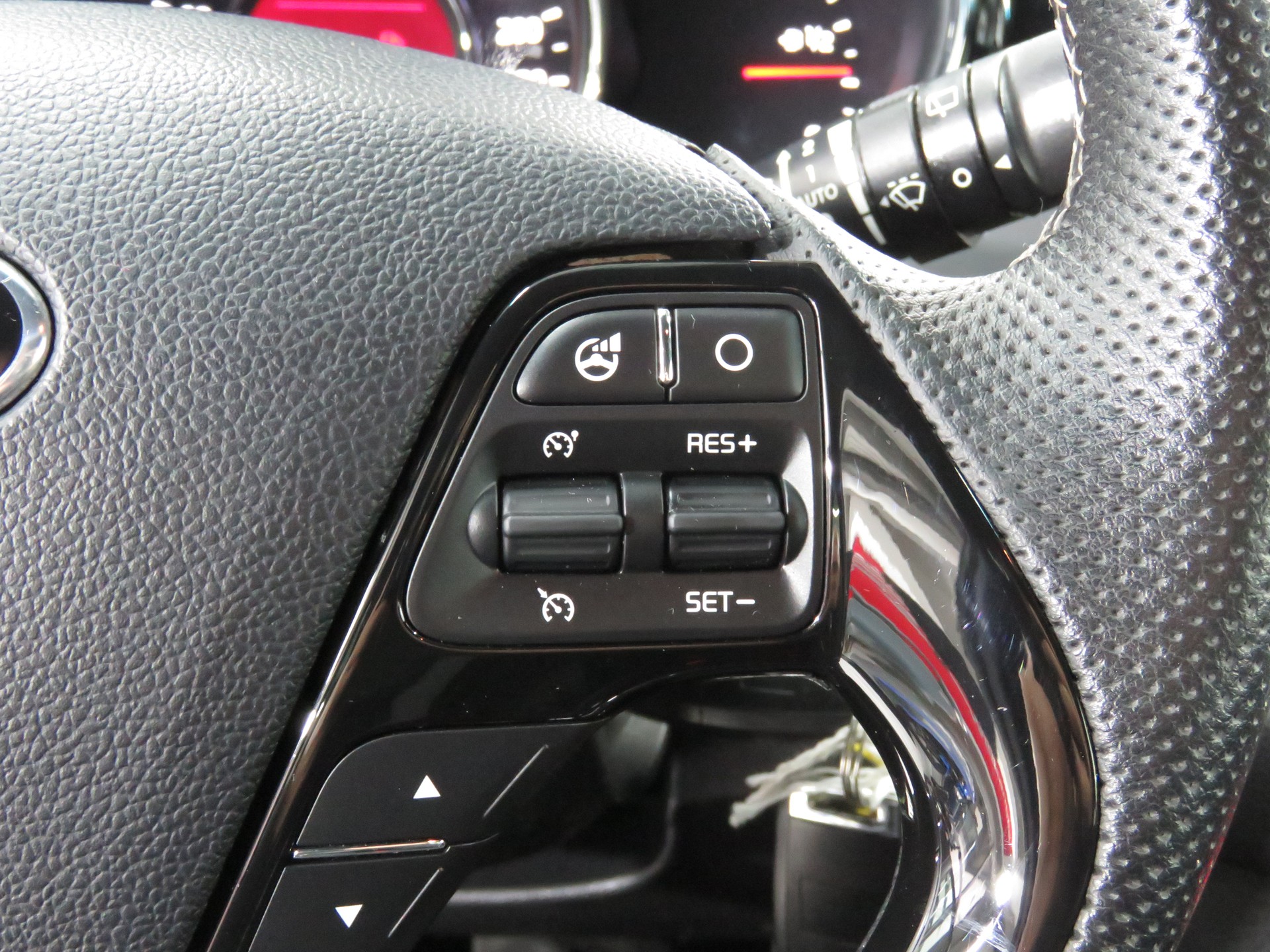 KIA Cee'd 1.0 T-GDi GT Line-image-18