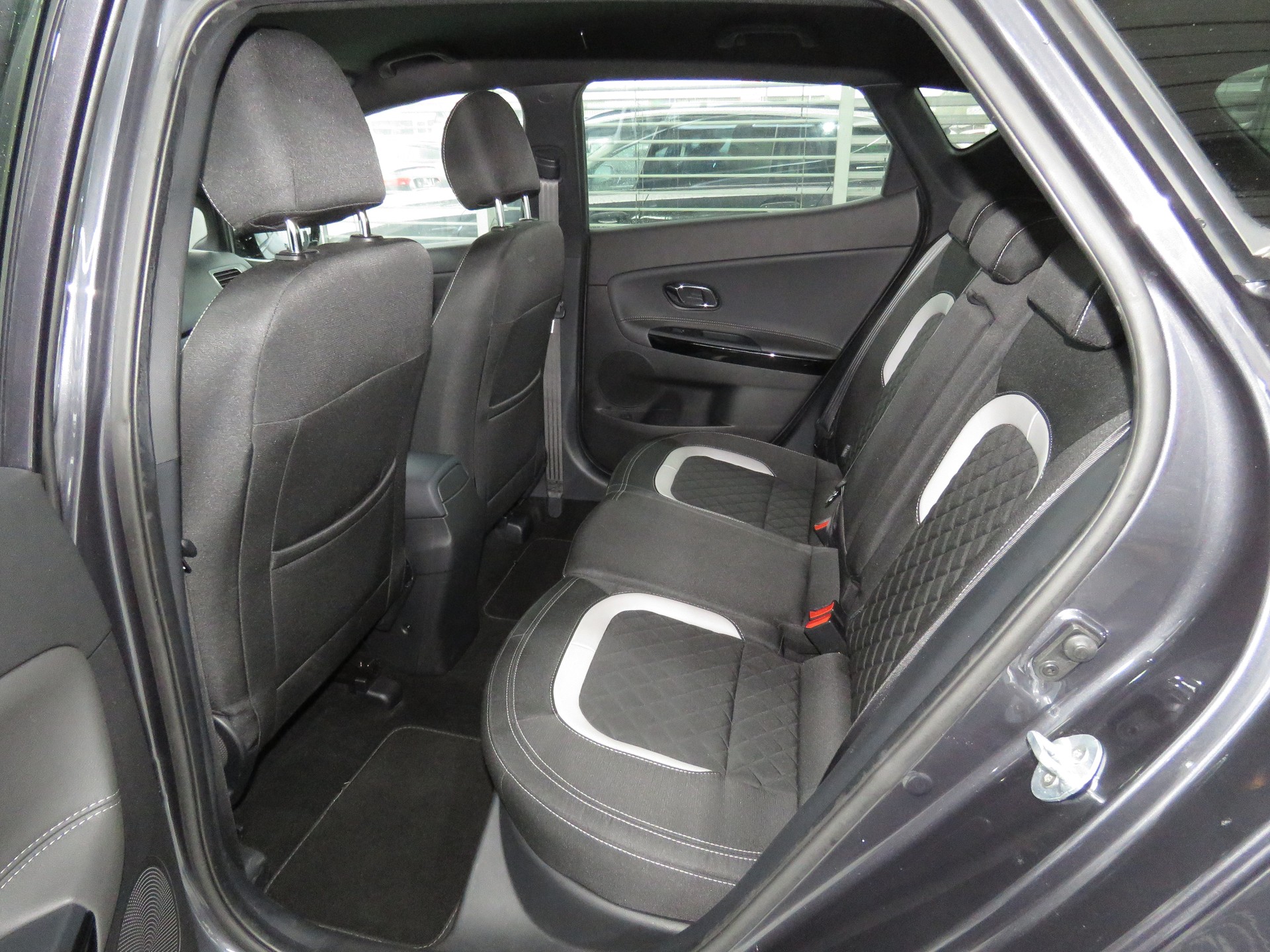 KIA Cee'd 1.0 T-GDi GT Line-image-8
