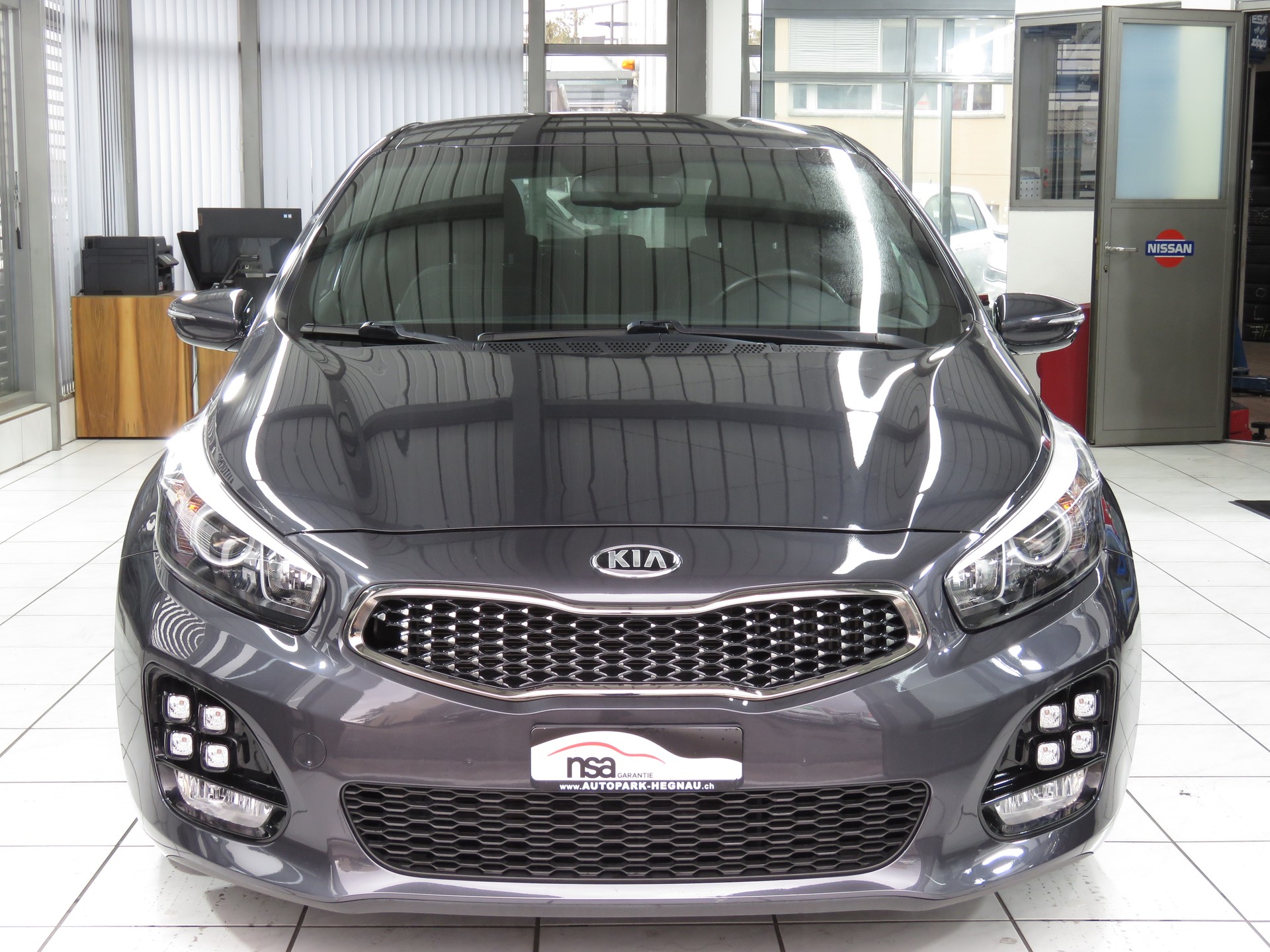 KIA Cee'd 1.0 T-GDi GT Line-showroom-element-1