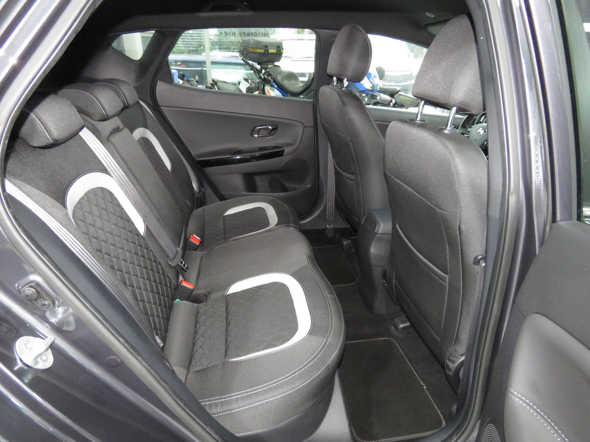 KIA Cee'd 1.0 T-GDi GT Line-image-12