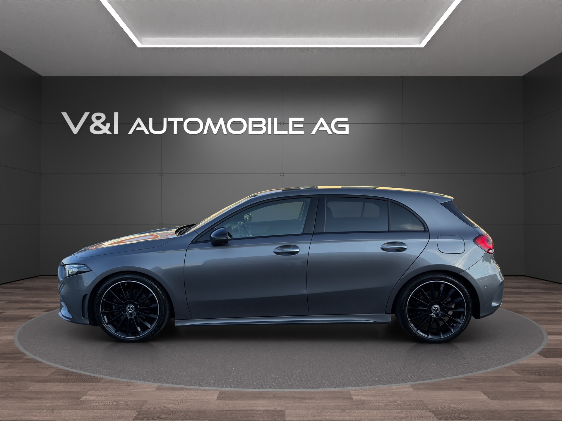 MERCEDES-BENZ A 200 AMG Line 7G-DCT-image-6