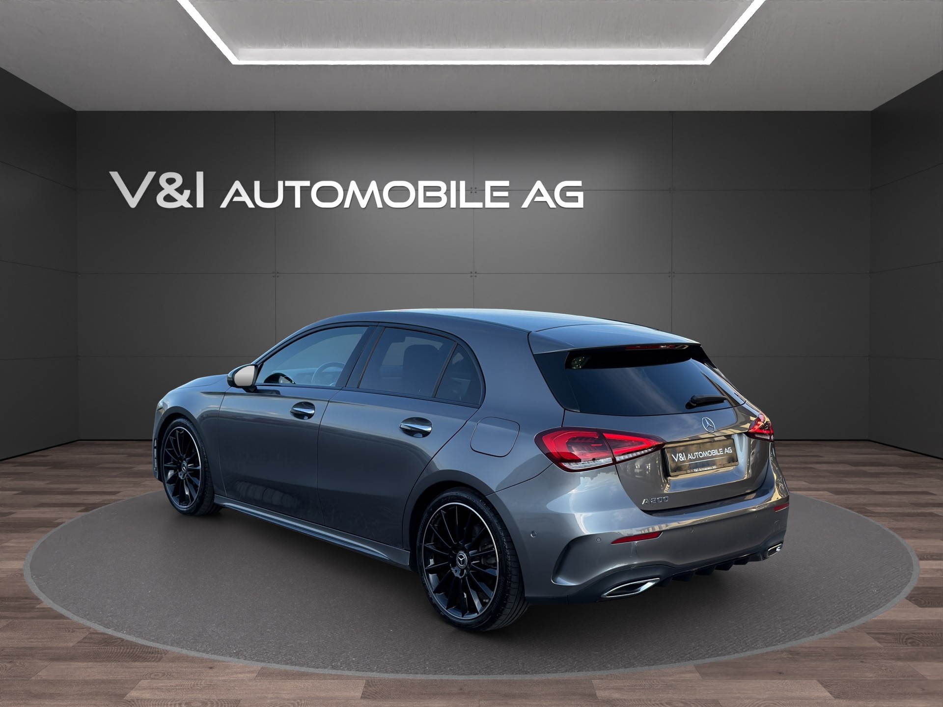 MERCEDES-BENZ A 200 AMG Line 7G-DCT-image-3