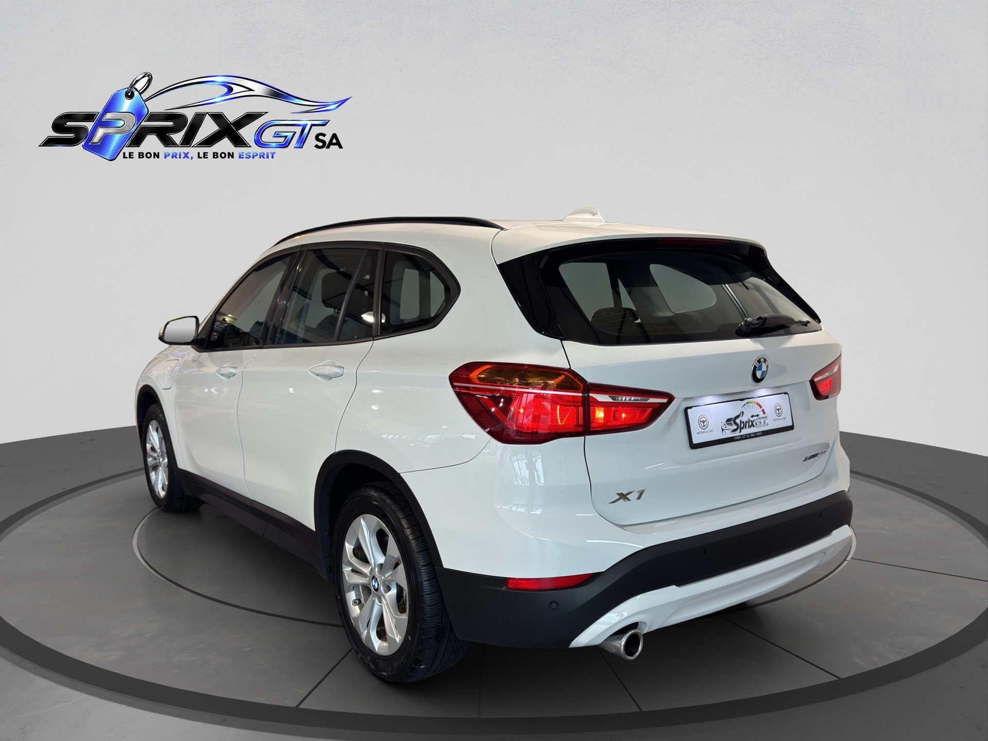 BMW X1 xDrive 25e Steptronic-image-2