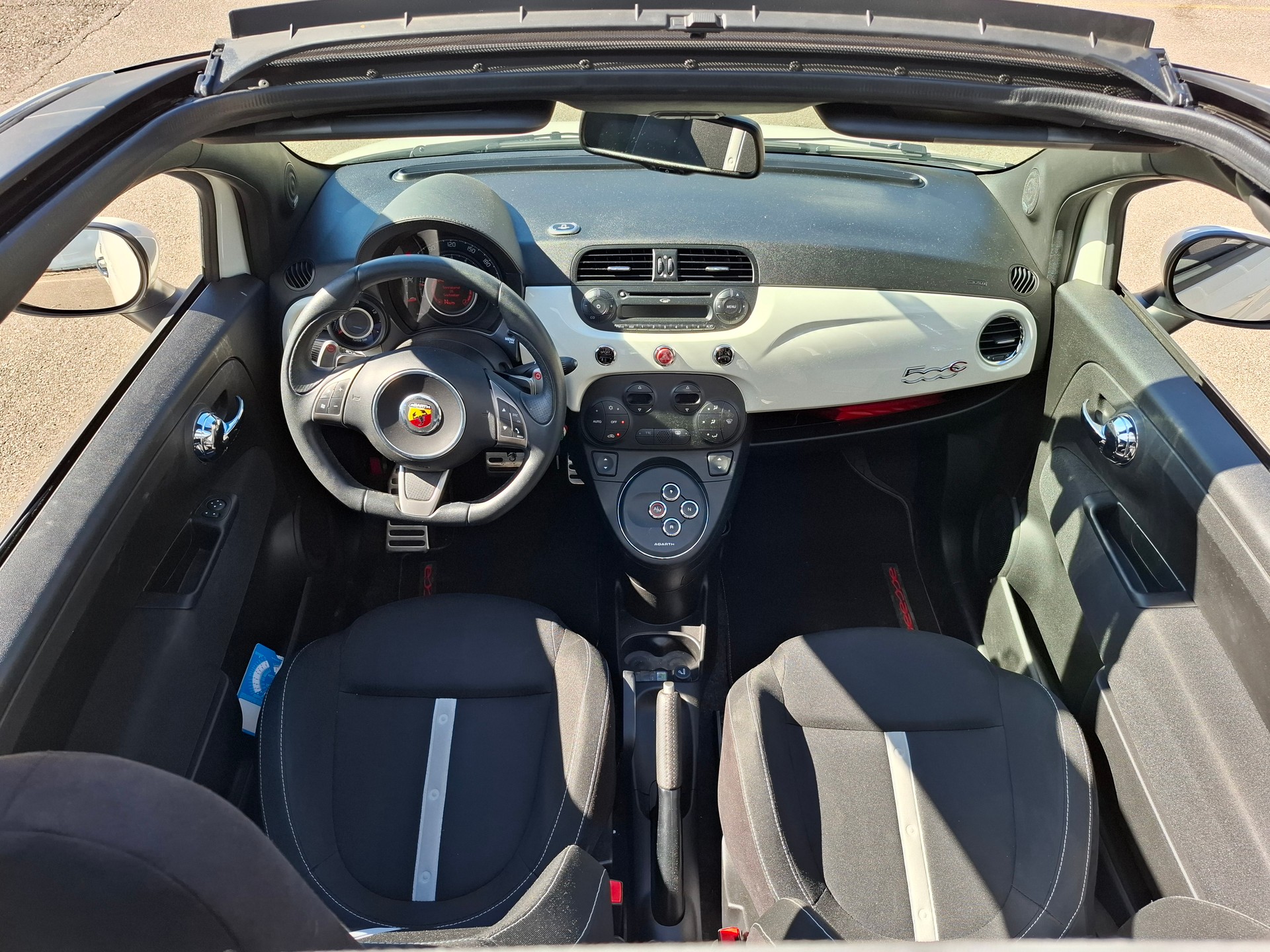 FIAT 500C 1.4 16V Turbo Abarth Dualogic-image-5