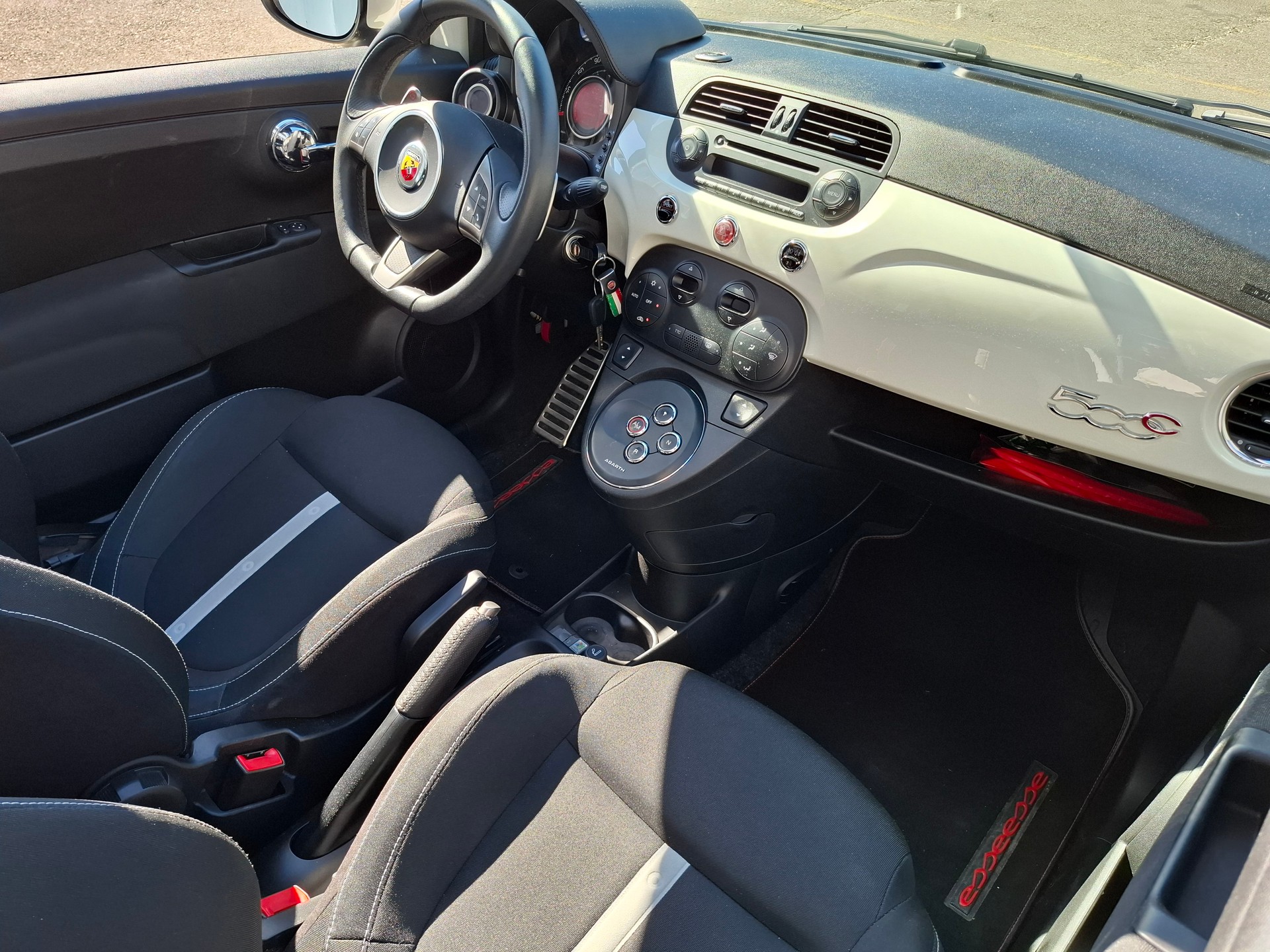 FIAT 500C 1.4 16V Turbo Abarth Dualogic-image-6