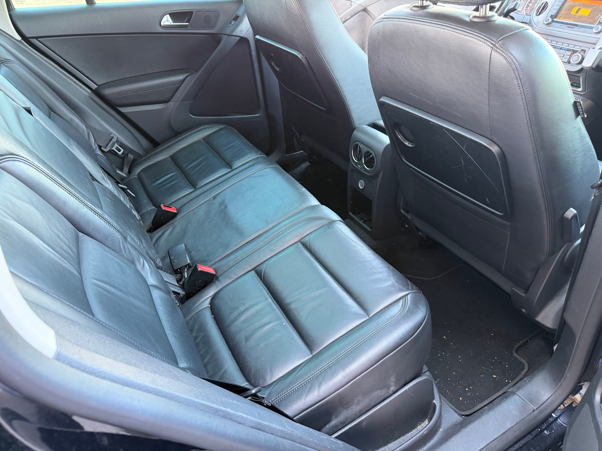 VW Tiguan 2.0 TDI Sport&Style Tiptronic-image-11