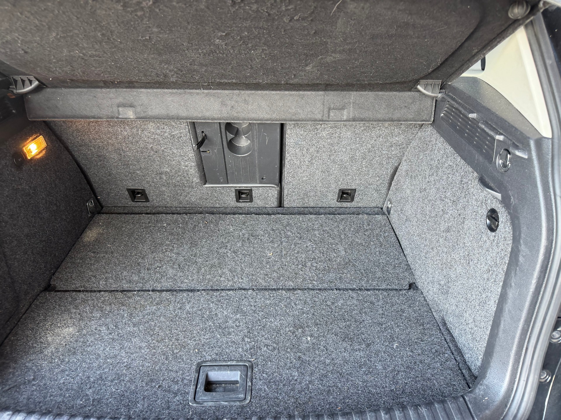 VW Tiguan 2.0 TDI Sport&Style Tiptronic-image-8