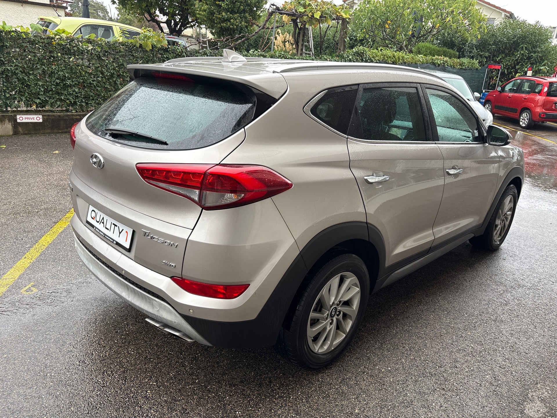 HYUNDAI Tucson 2.0 CRDI Vertex 4WD Automatic-image-4