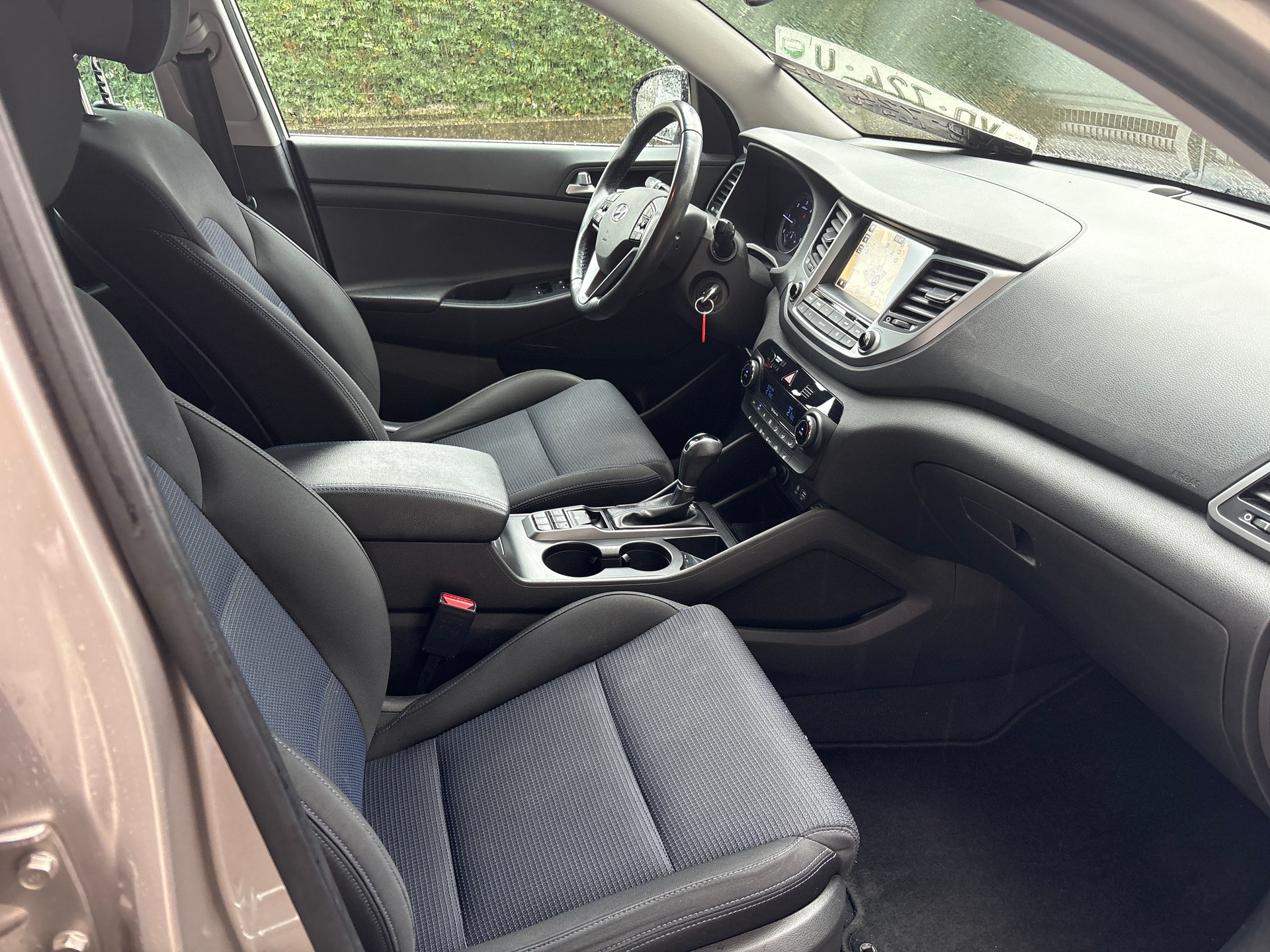 HYUNDAI Tucson 2.0 CRDI Vertex 4WD Automatic-image-9