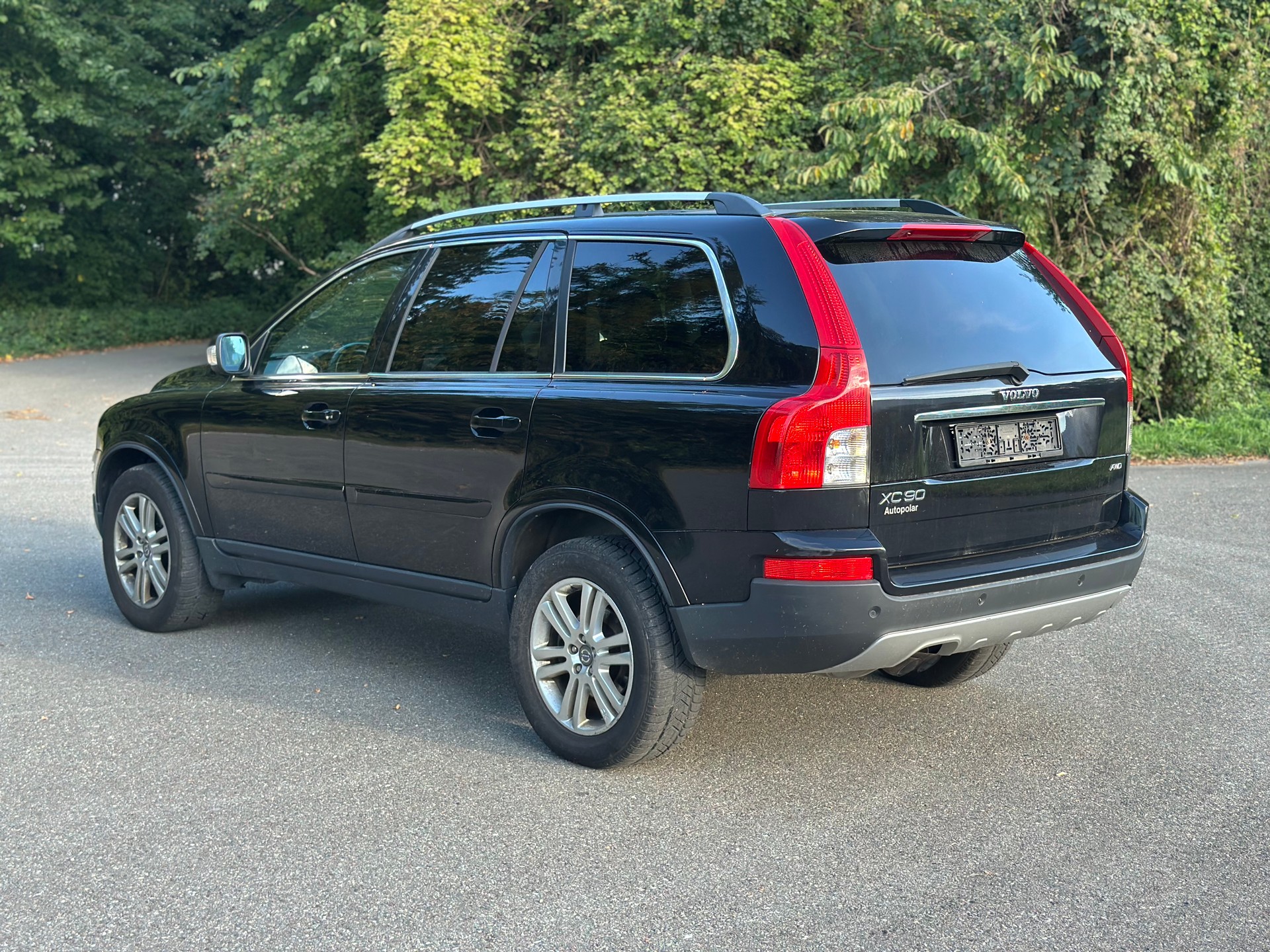 VOLVO XC90 D5 AWD 7 places Executive Geartronic-image-3
