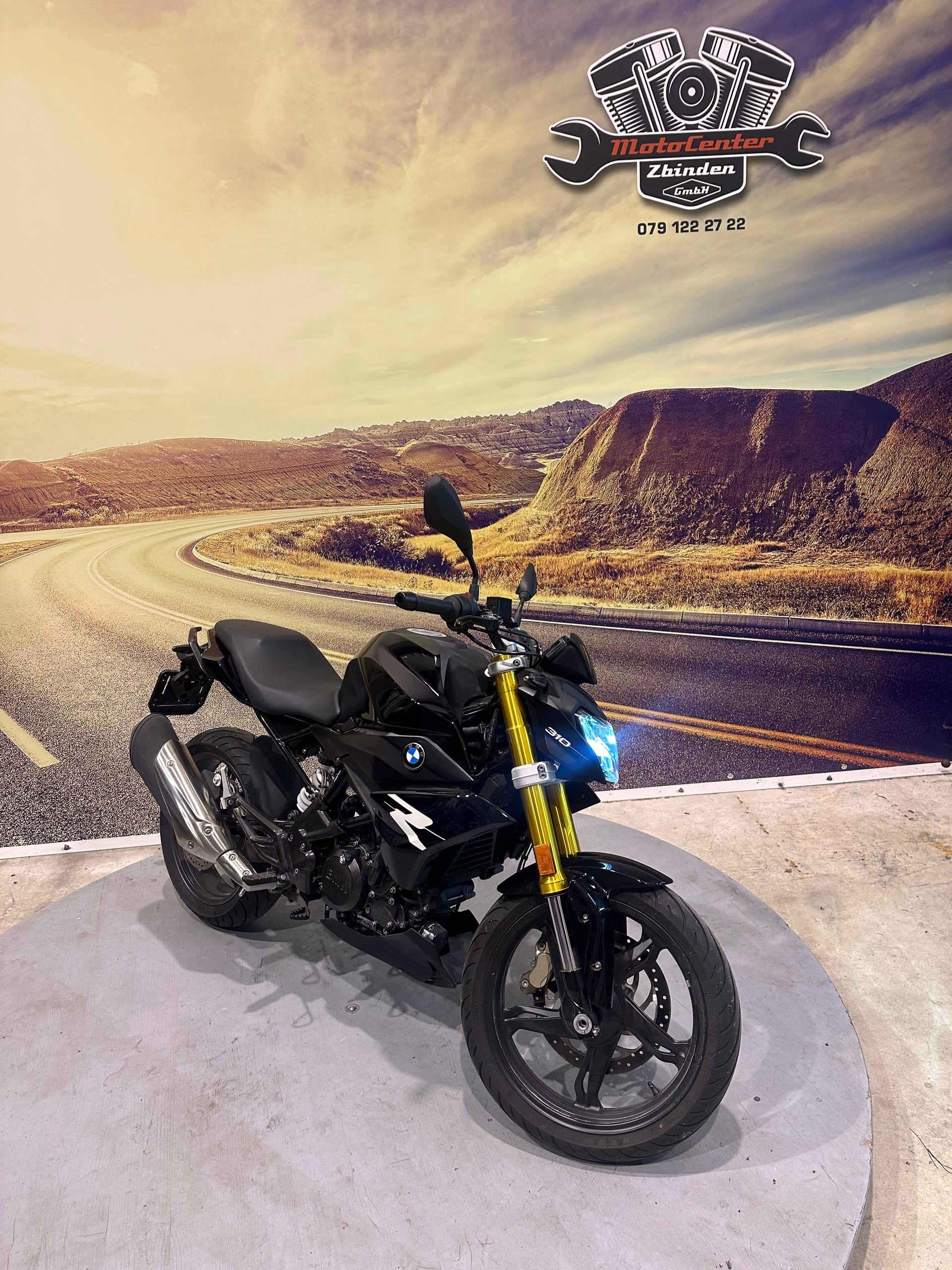 BMW G 310 R-showroom-element-1
