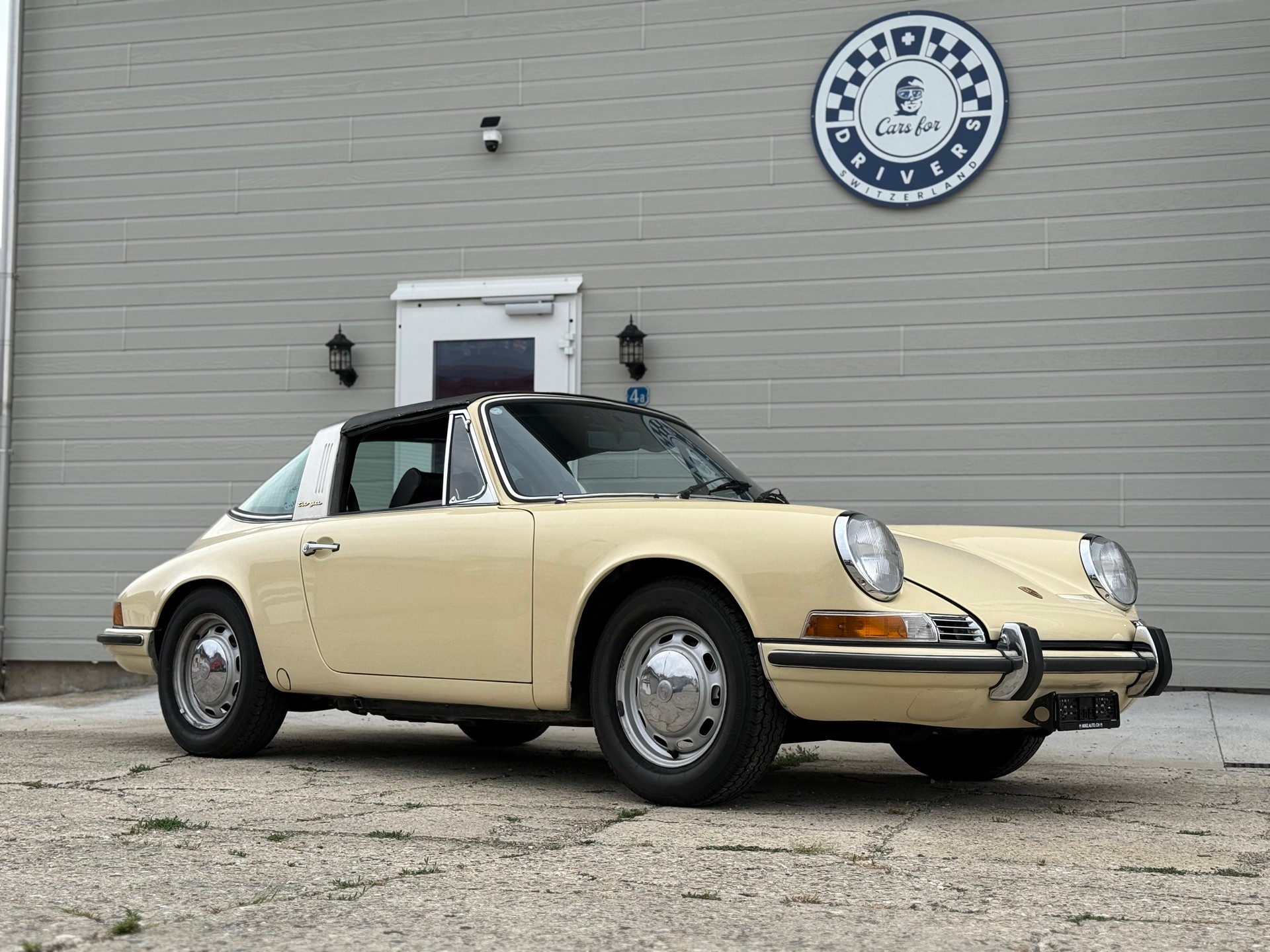 PORSCHE Targa-image-0
