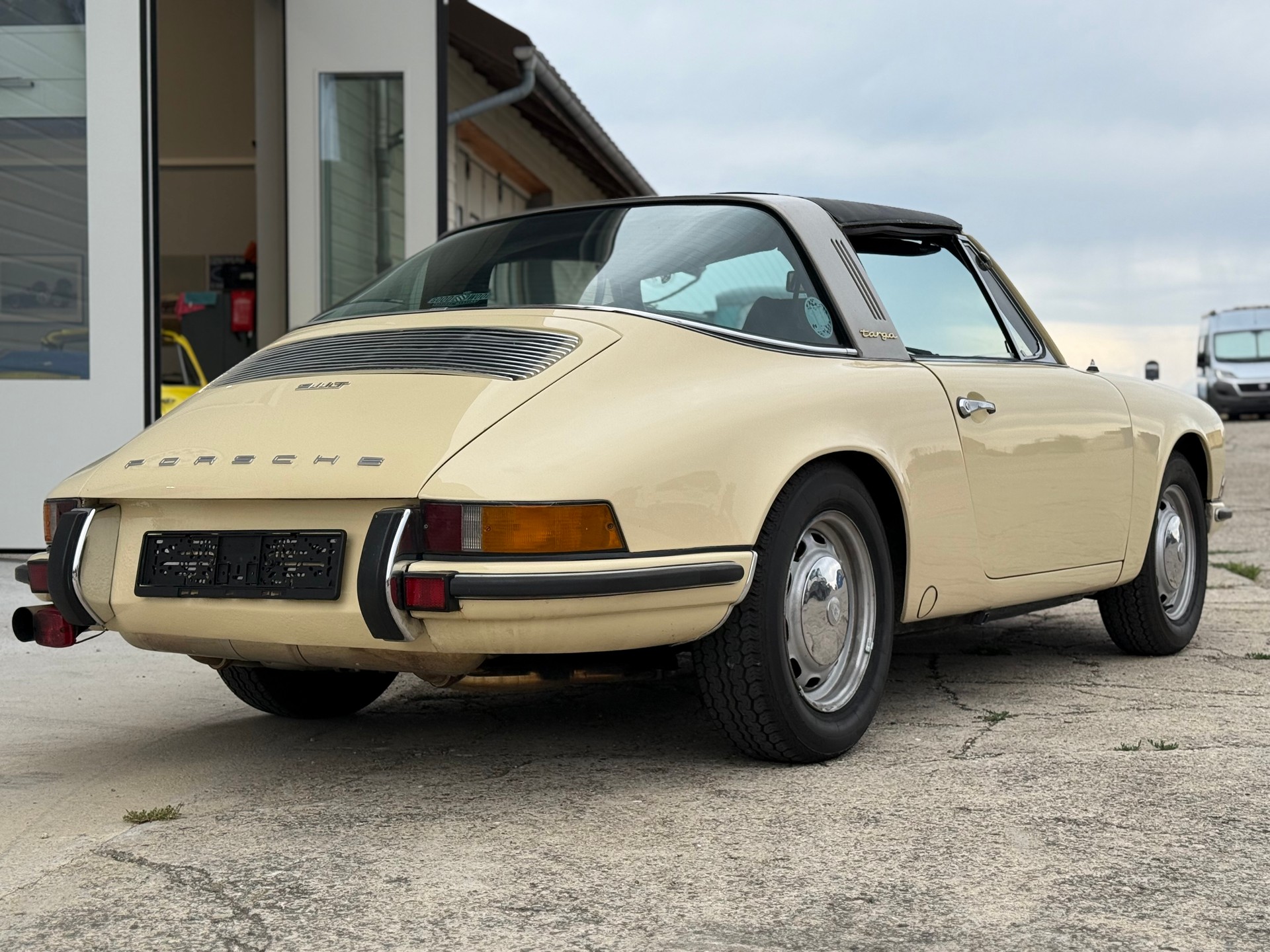 PORSCHE Targa-image-1