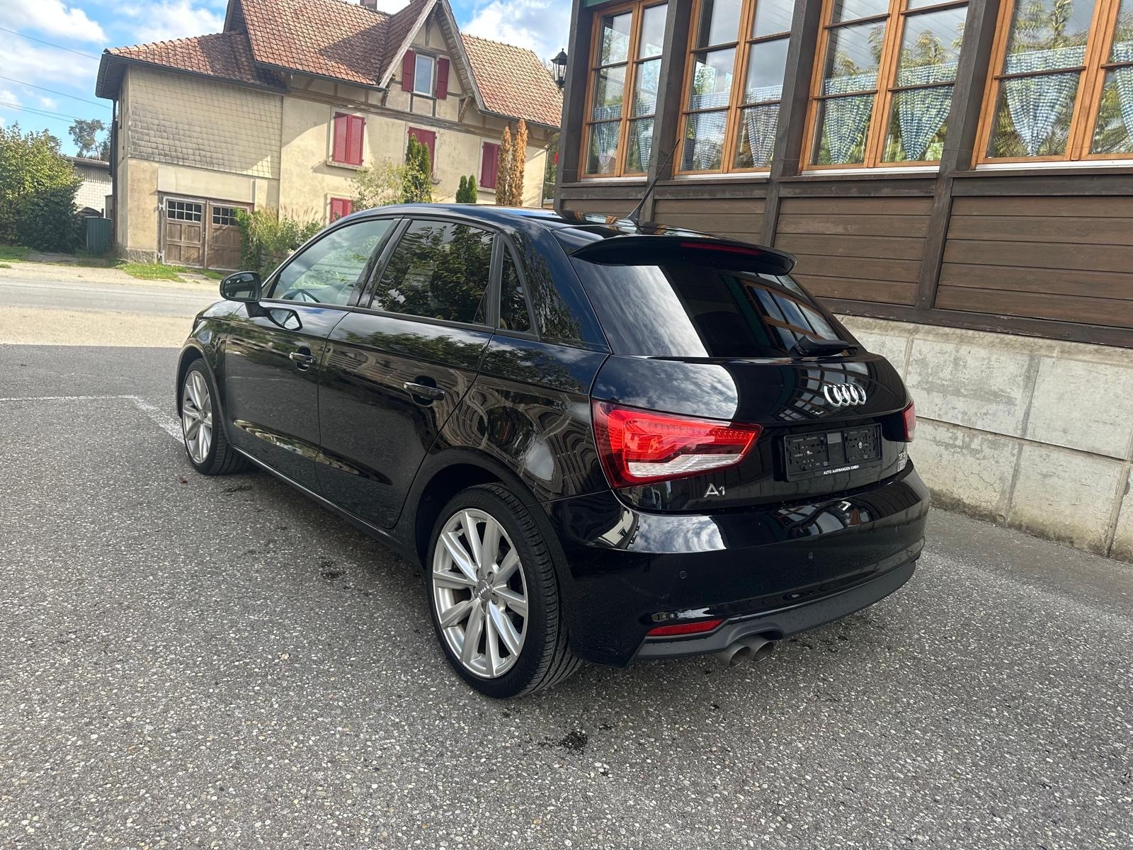 AUDI A1 Sportback 1.4 TFSI-image-3