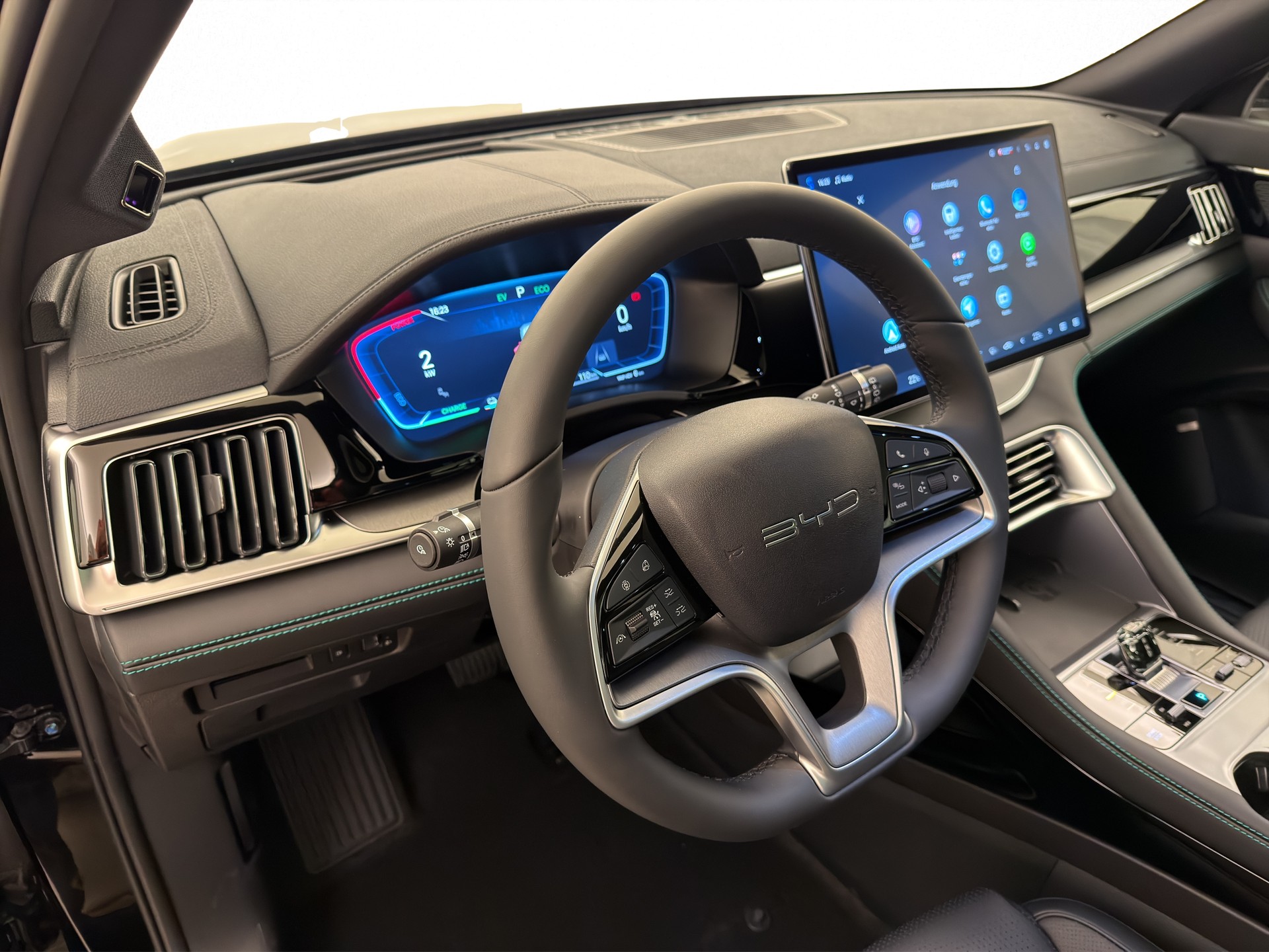 BYD Seal U DM-i Design AWD-image-14