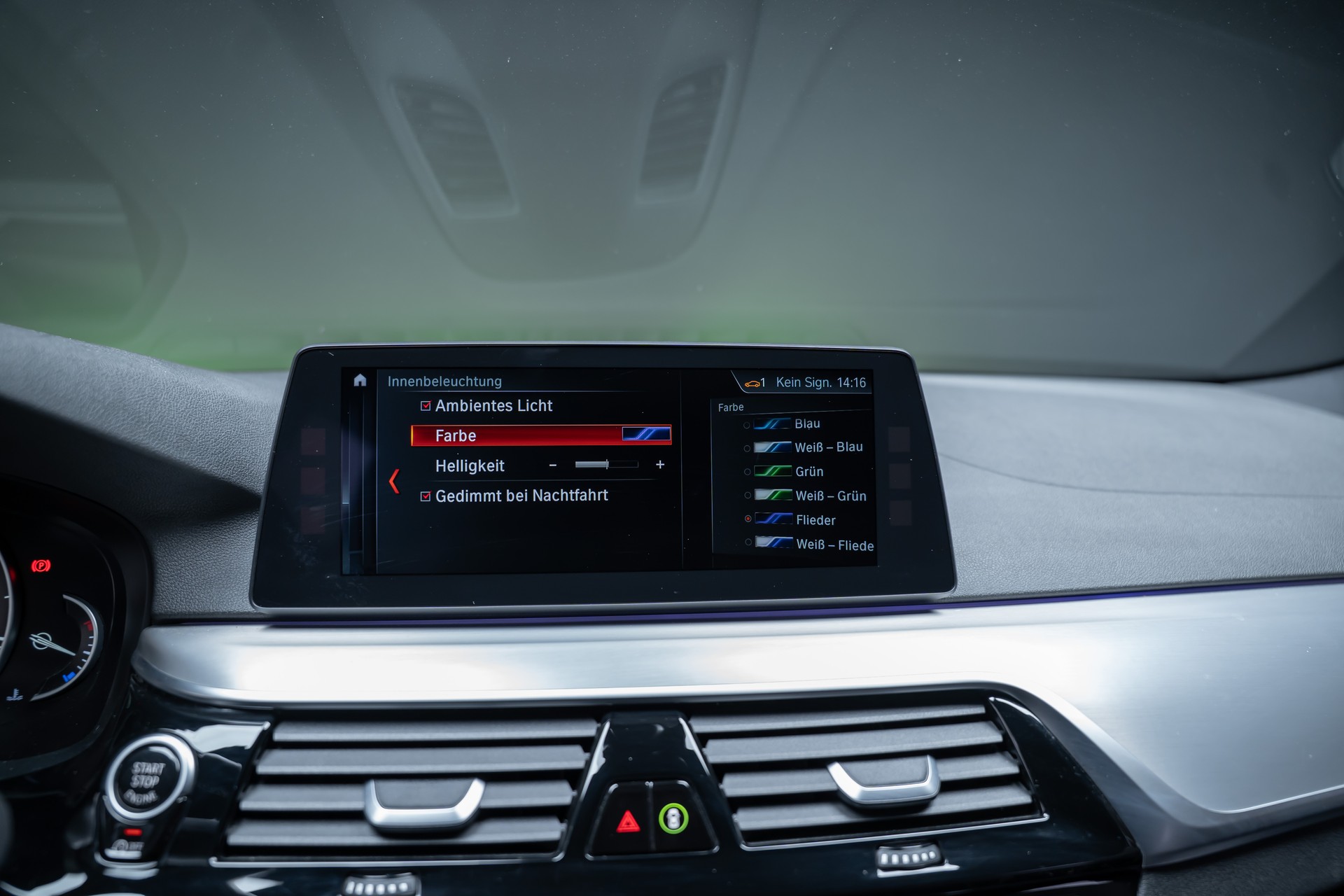 BMW 520d xDrive paddles Touring / CH-Fahrzeug / Rückfahrkamera / HeadUp-image-25