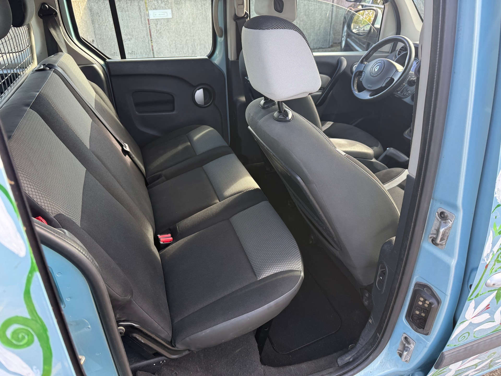 RENAULT Grand Kangoo 1.5 dCi Dynamique 7 Plätze-image-6
