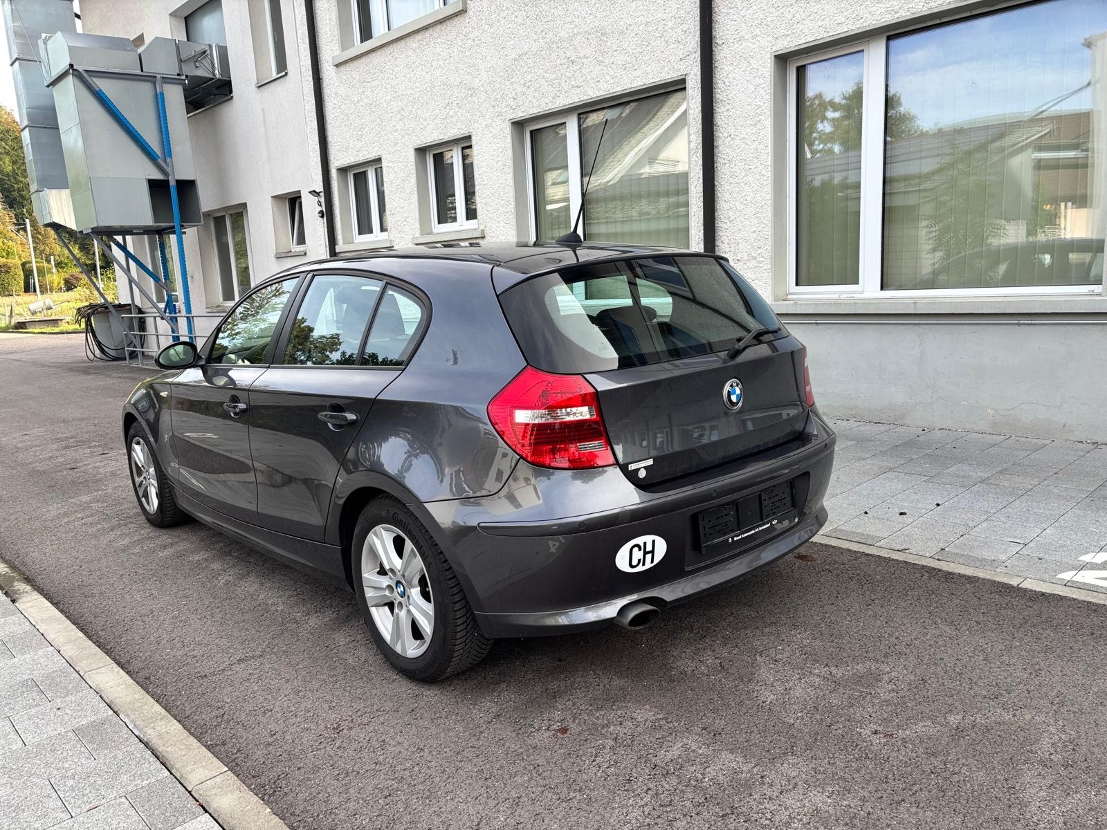 BMW 120d Steptronic-image-7