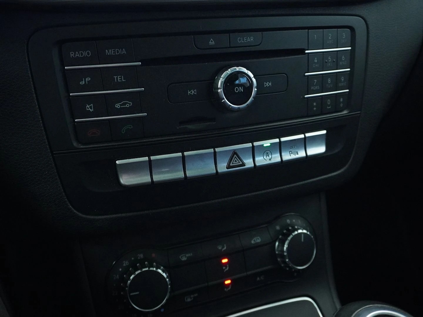 MERCEDES-BENZ B 180 Style-image-7