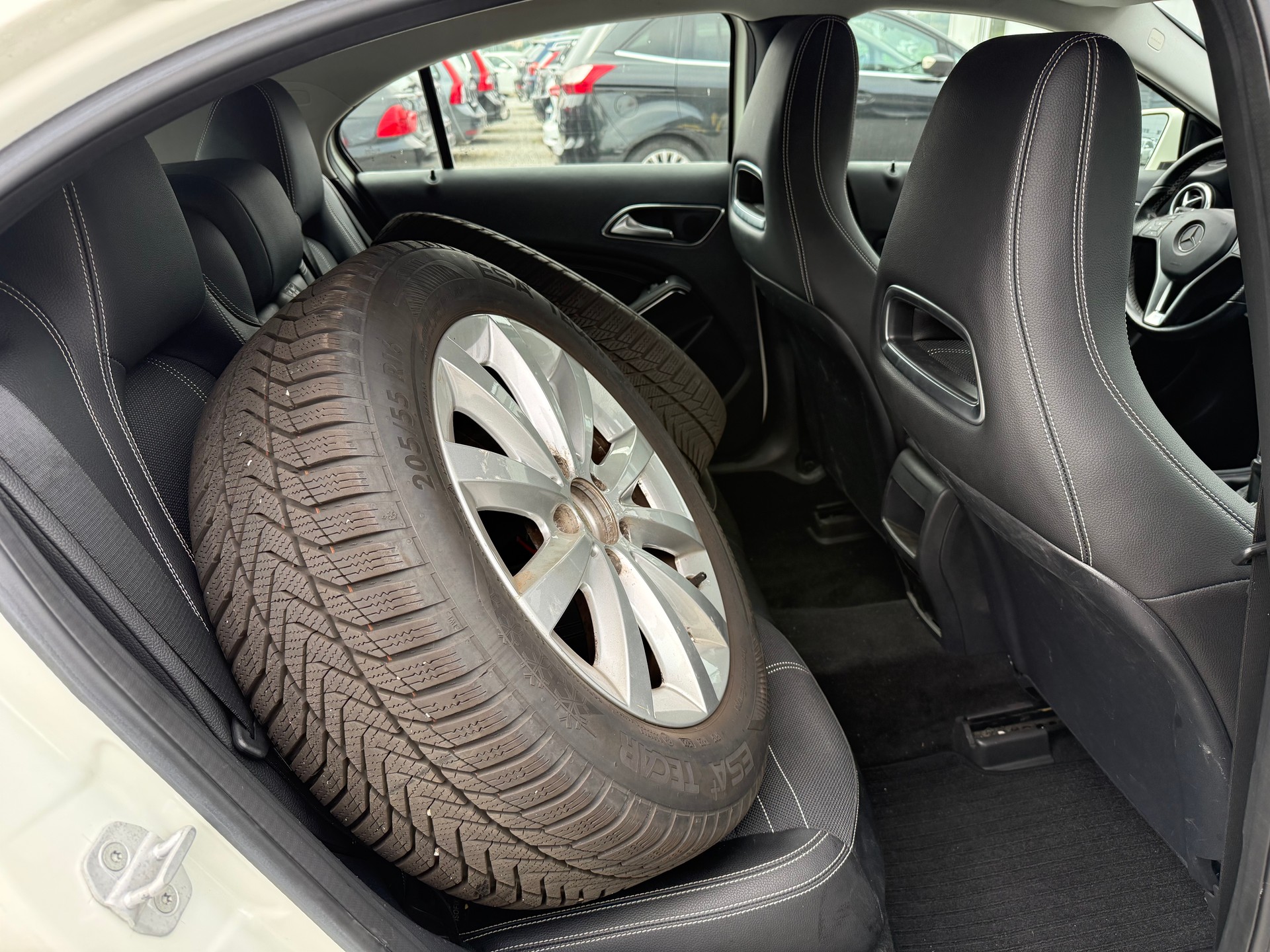 MERCEDES-BENZ A 200 Urban-image-7