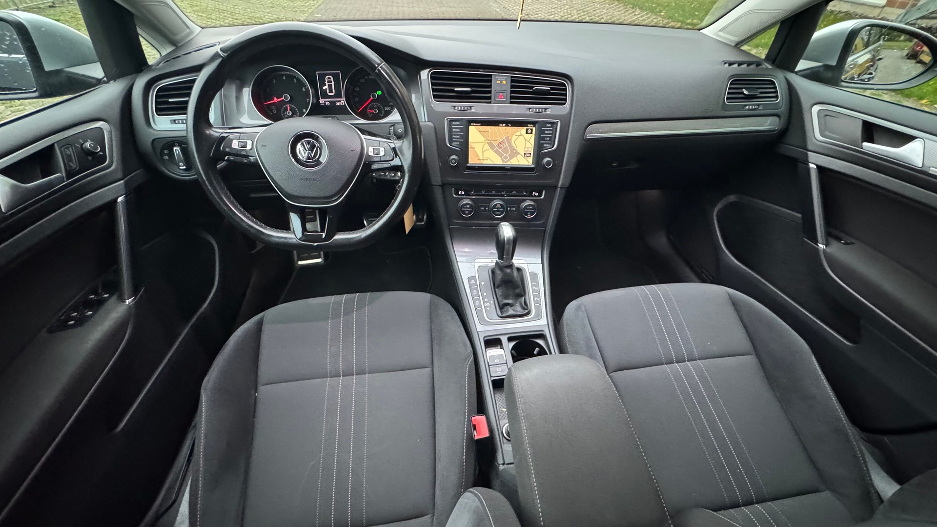 VW Golf 1.8 TSI Alltrack 4Motion-image-8