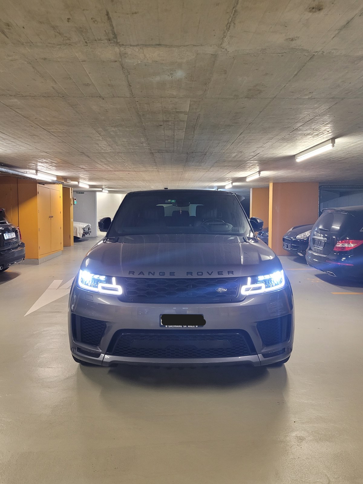 LAND ROVER Range Rover Sport 3.0 SDV6 SE Automatic-image-1