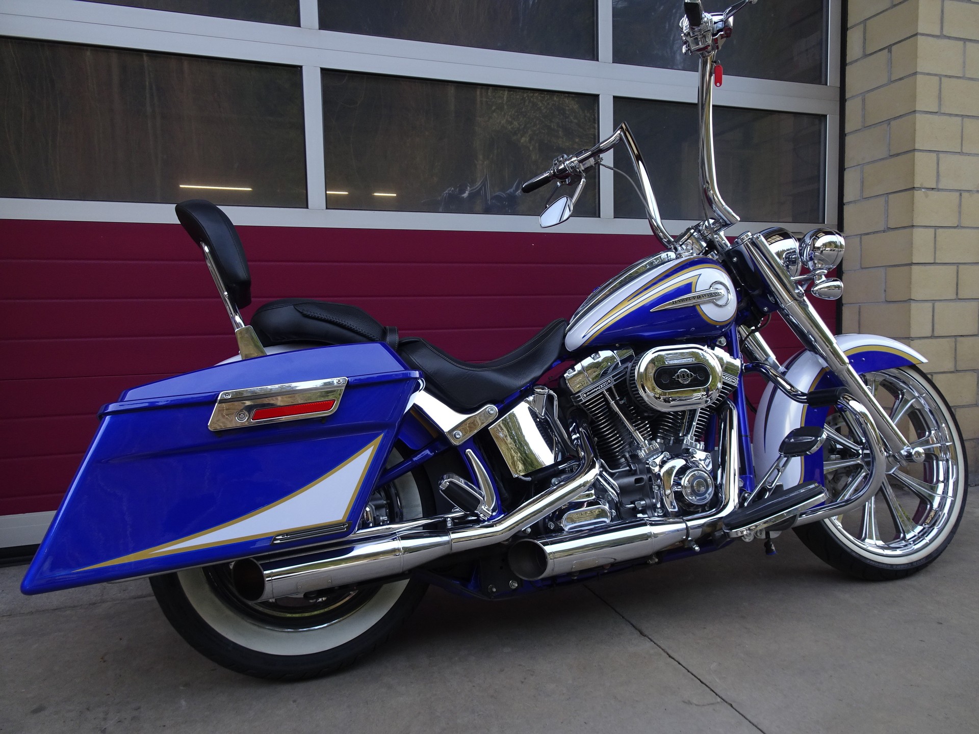 HARLEY-DAVIDSON FLSTNSE Softail Deluxe ABS CVO-image-8