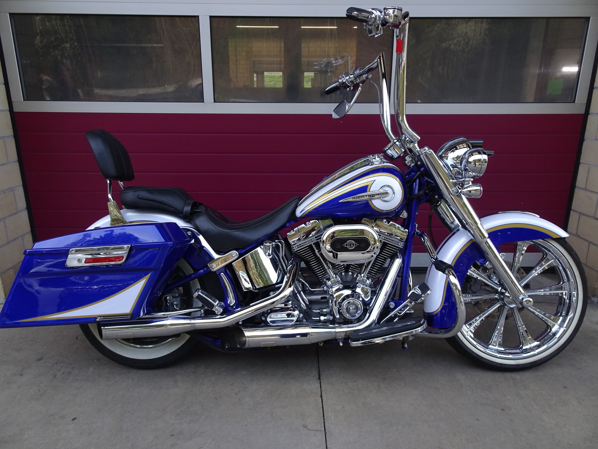 HARLEY-DAVIDSON FLSTNSE Softail Deluxe ABS CVO