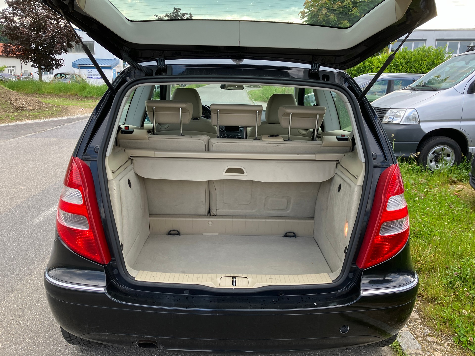 MERCEDES-BENZ A 200 Elégance-image-3