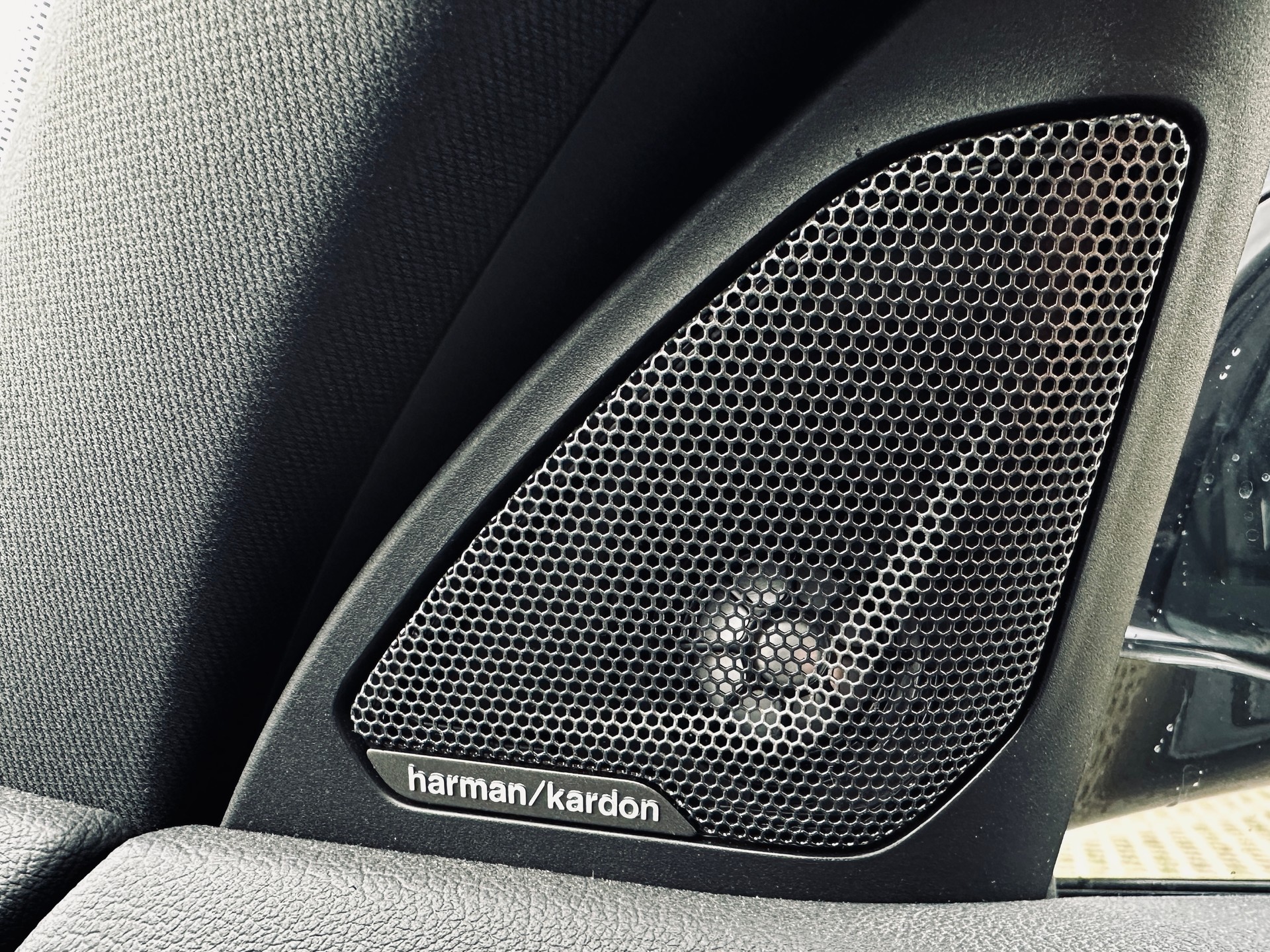 BMW M135i xDrive Steptronic-image-13