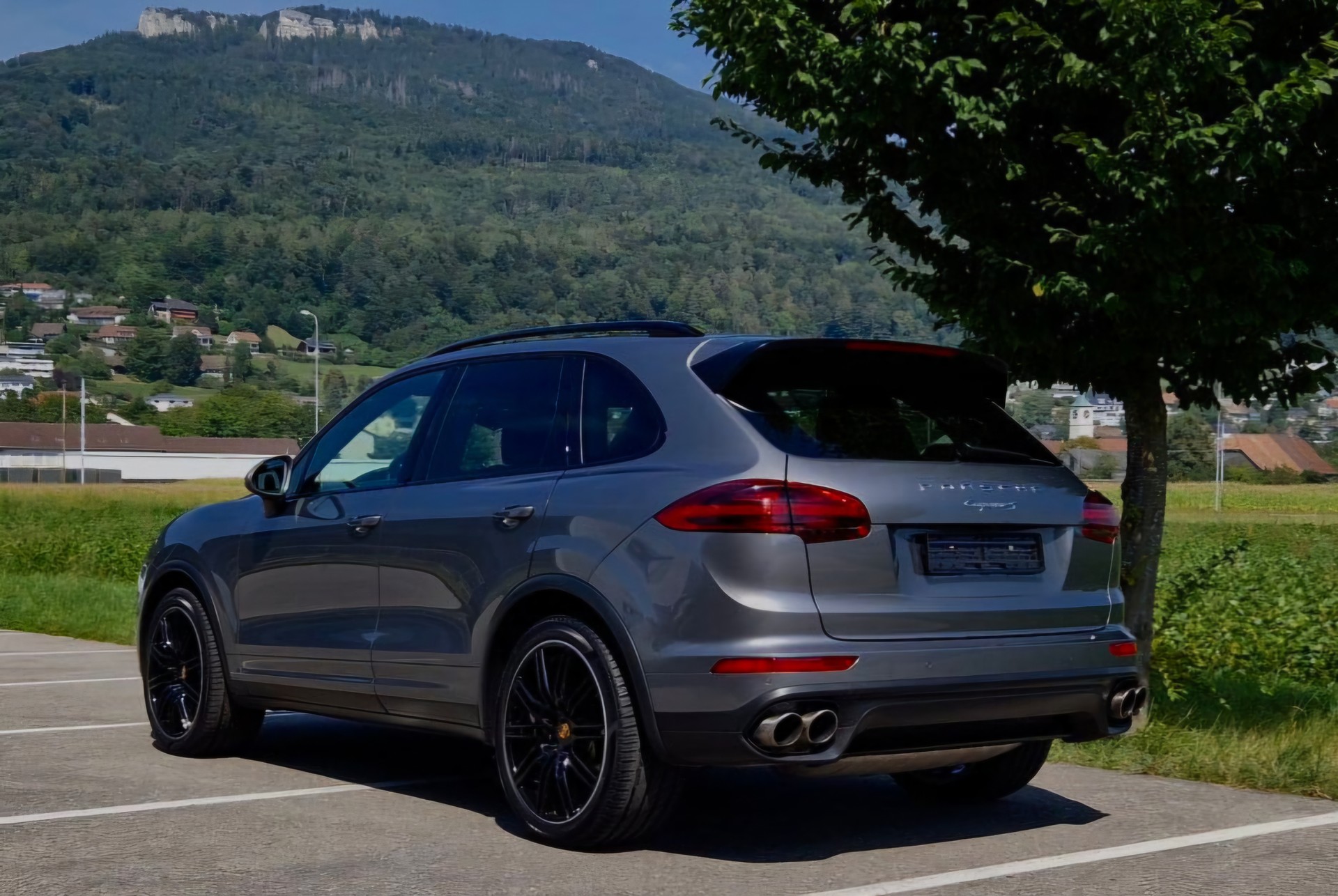 PORSCHE Cayenne S-image-3