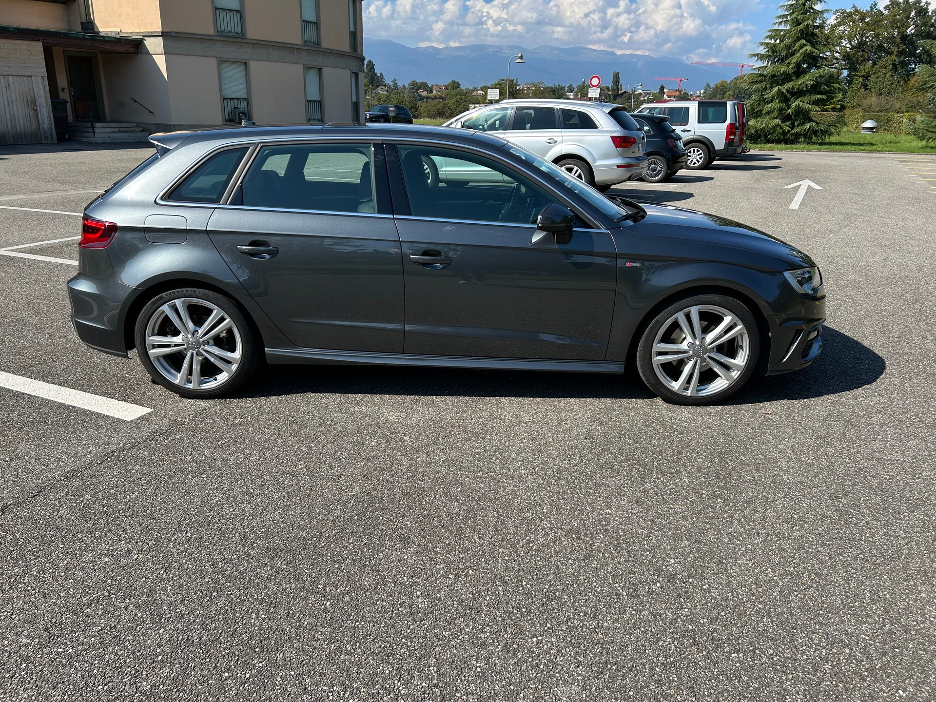 AUDI A3 Sportback 1.4 TFSI Ambition-image-10