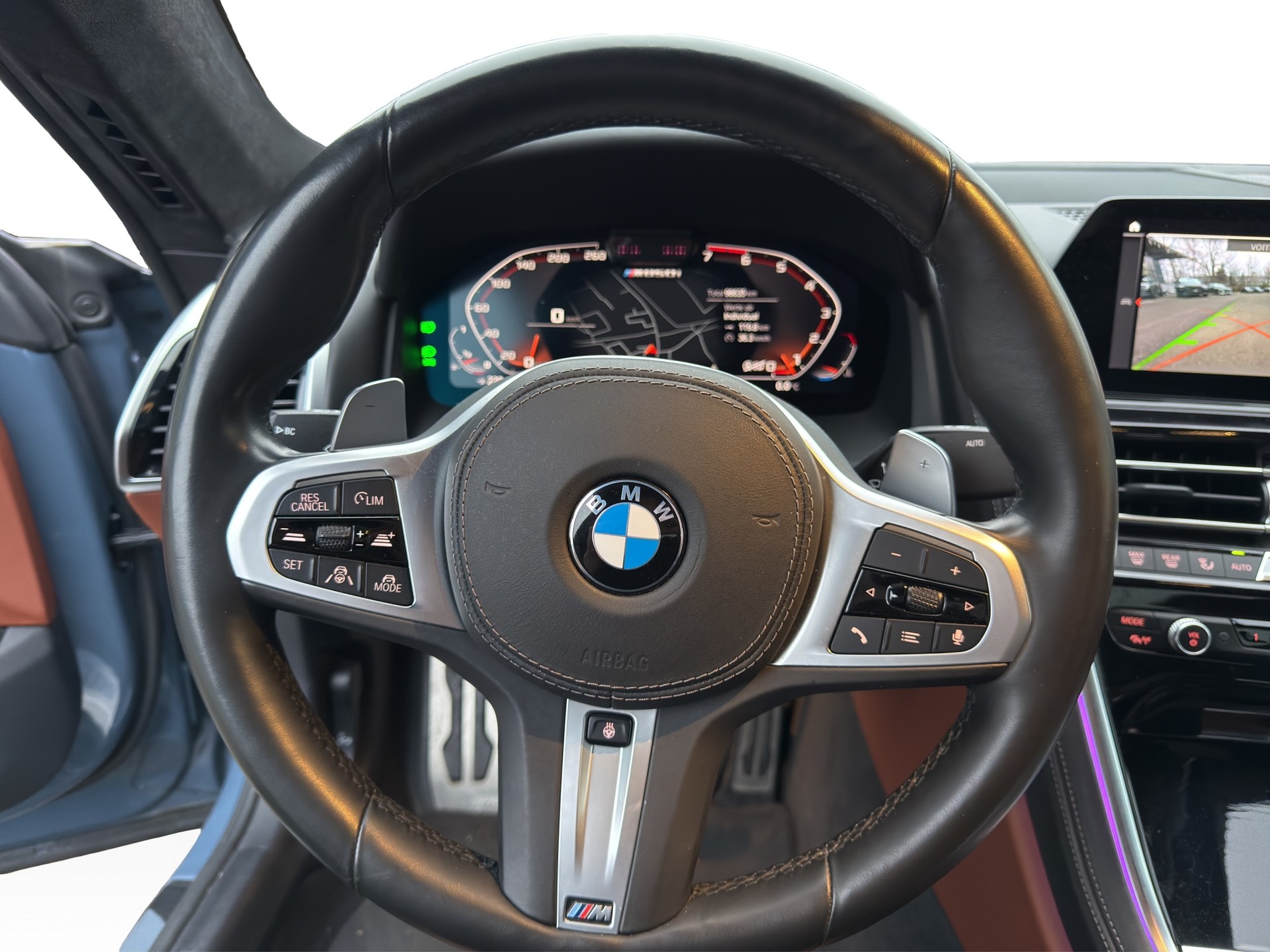 BMW M850i xDrive Steptronic-image-12