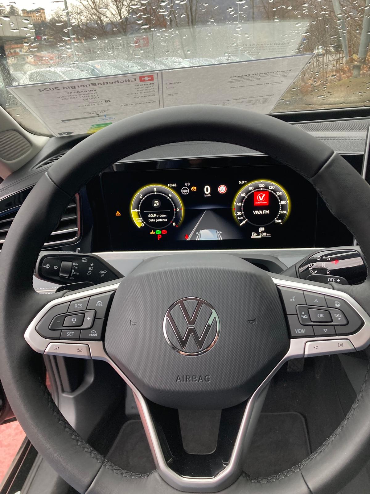 VW Passat Variant 2.0 TDI evo Elegance DSG-image-6