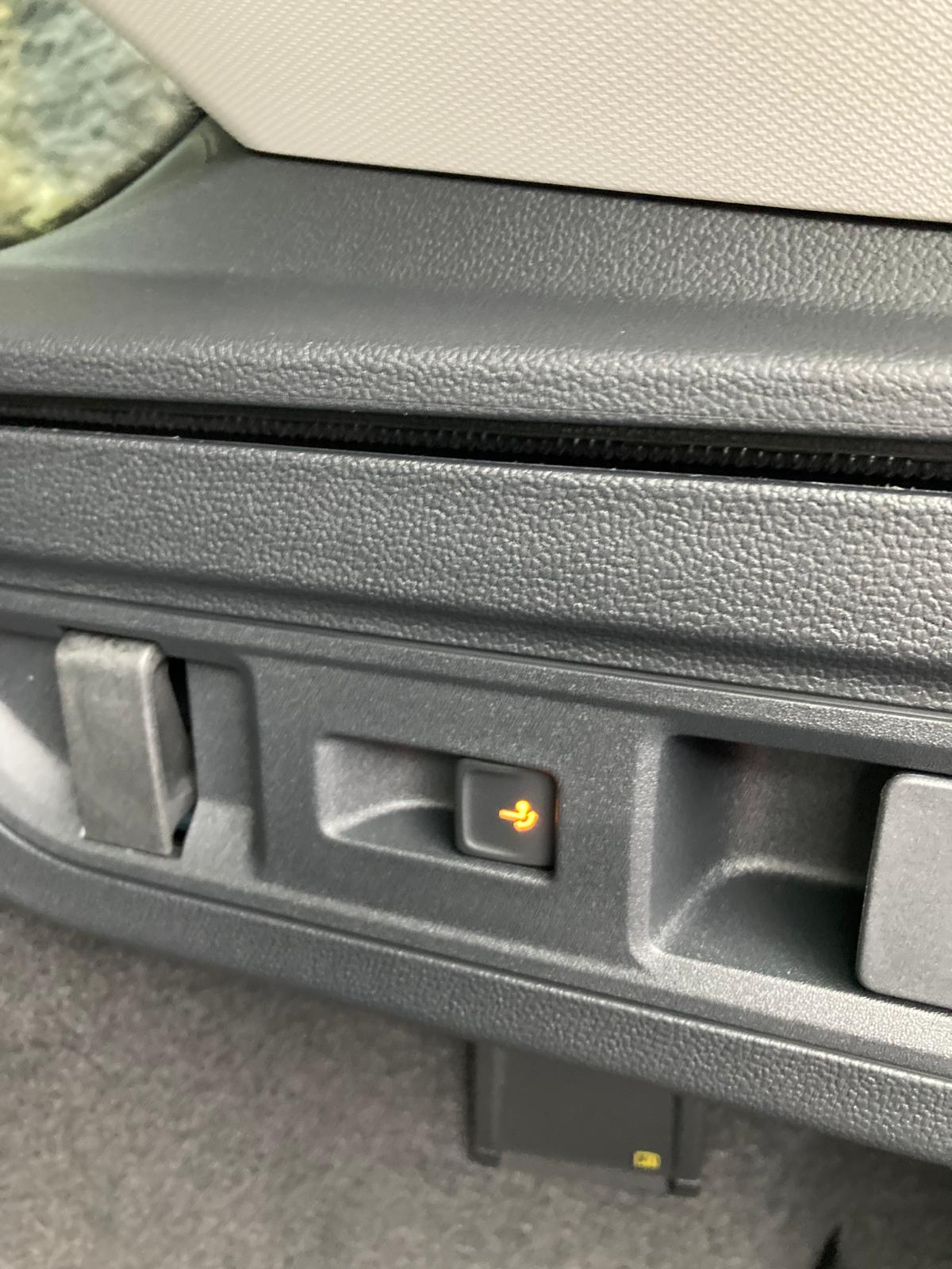 VW Passat Variant 2.0 TDI evo Elegance DSG-image-3