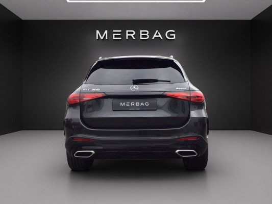 MERCEDES-BENZ GLC 300 4Matic 9G-Tronic-image-4