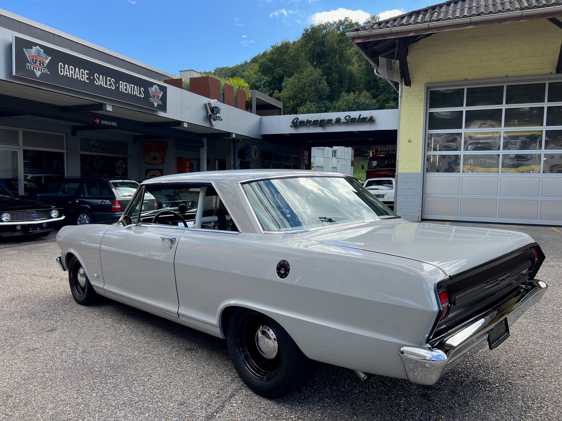 CHEVROLET Nova 400 V8 2door Coupe-image-2